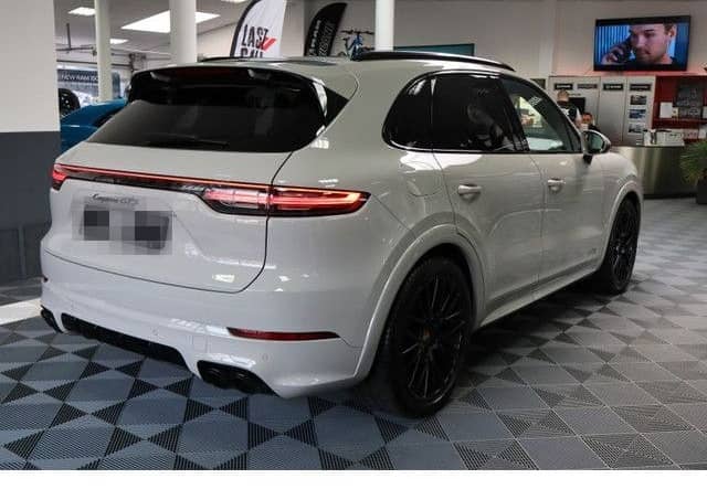 Porsche Cayenne GTS InnoDrive Head-Up Standh. Panorama foto 7