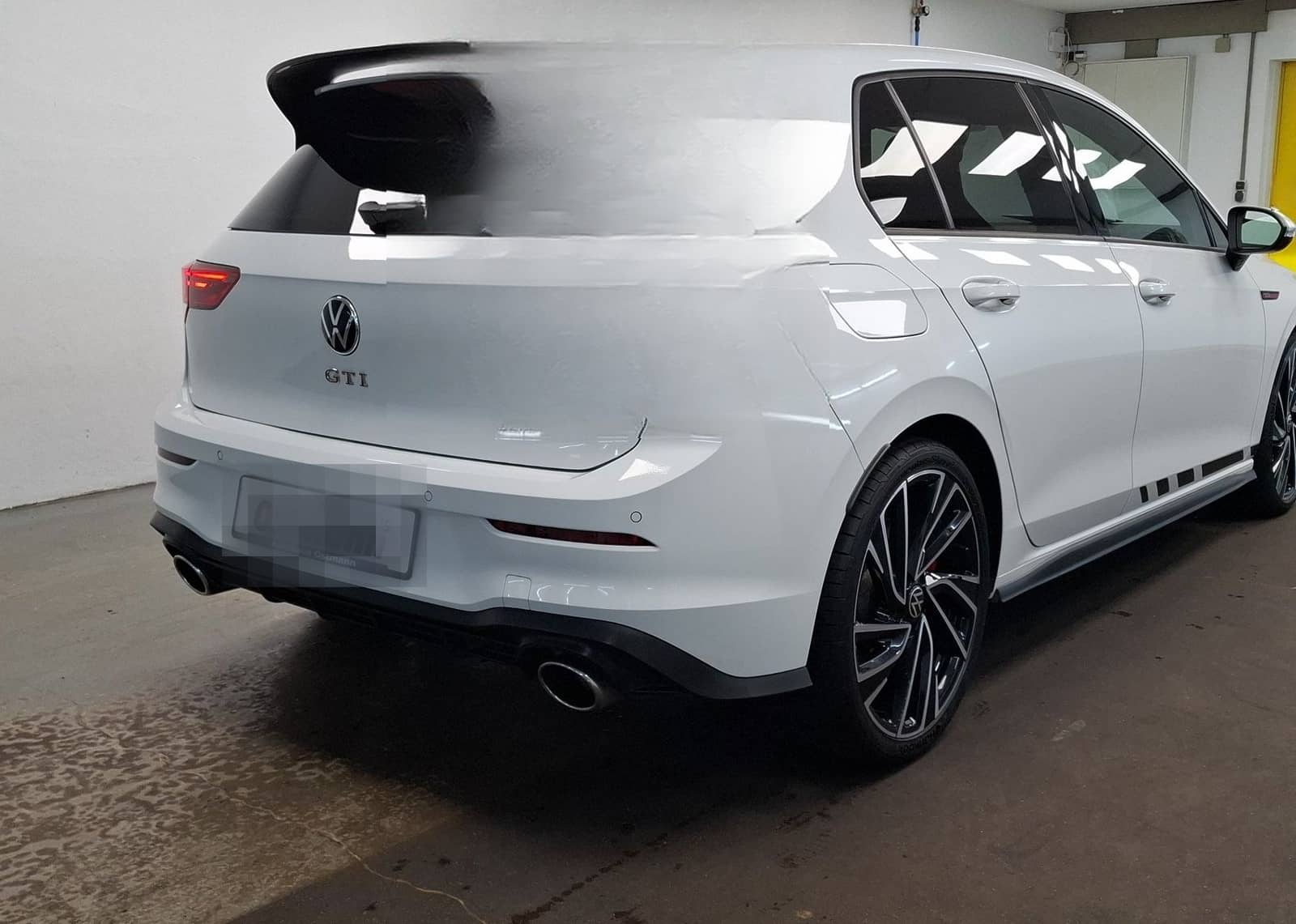 Volkswagen Golf VIII 2.0 TSI GTI Clubsport ACC AUT Alcant. foto 2