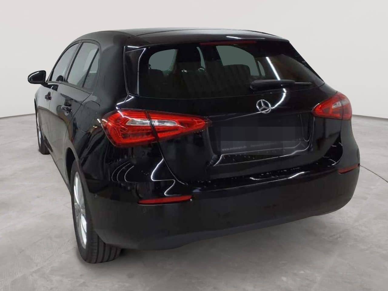 Mercedes-Benz A 250 e 8G-BusiP MBUX KAM SHZ foto 2