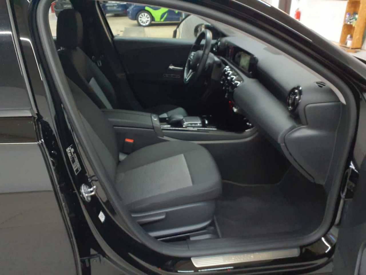 Mercedes-Benz A 250 e 8G-BusiP MBUX KAM SHZ foto 11