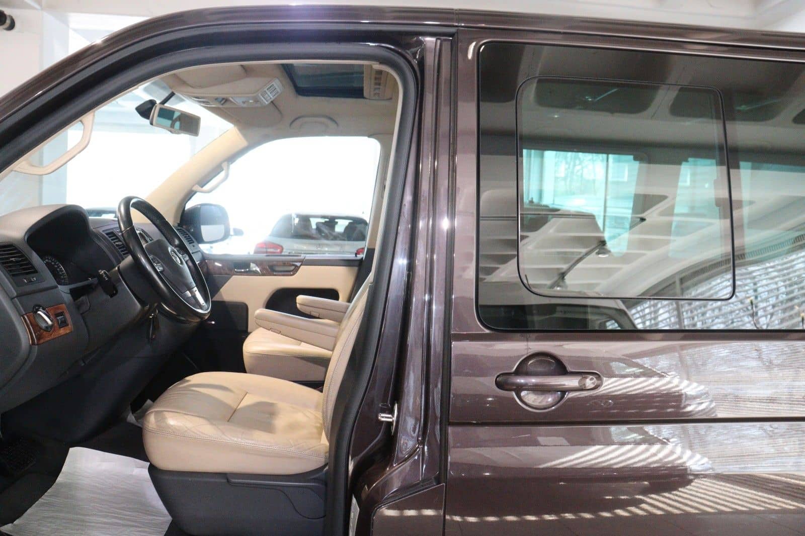 Volkswagen T5 Multivan *Automatik*7-Sitzer*Panorama*Tisch* foto 10