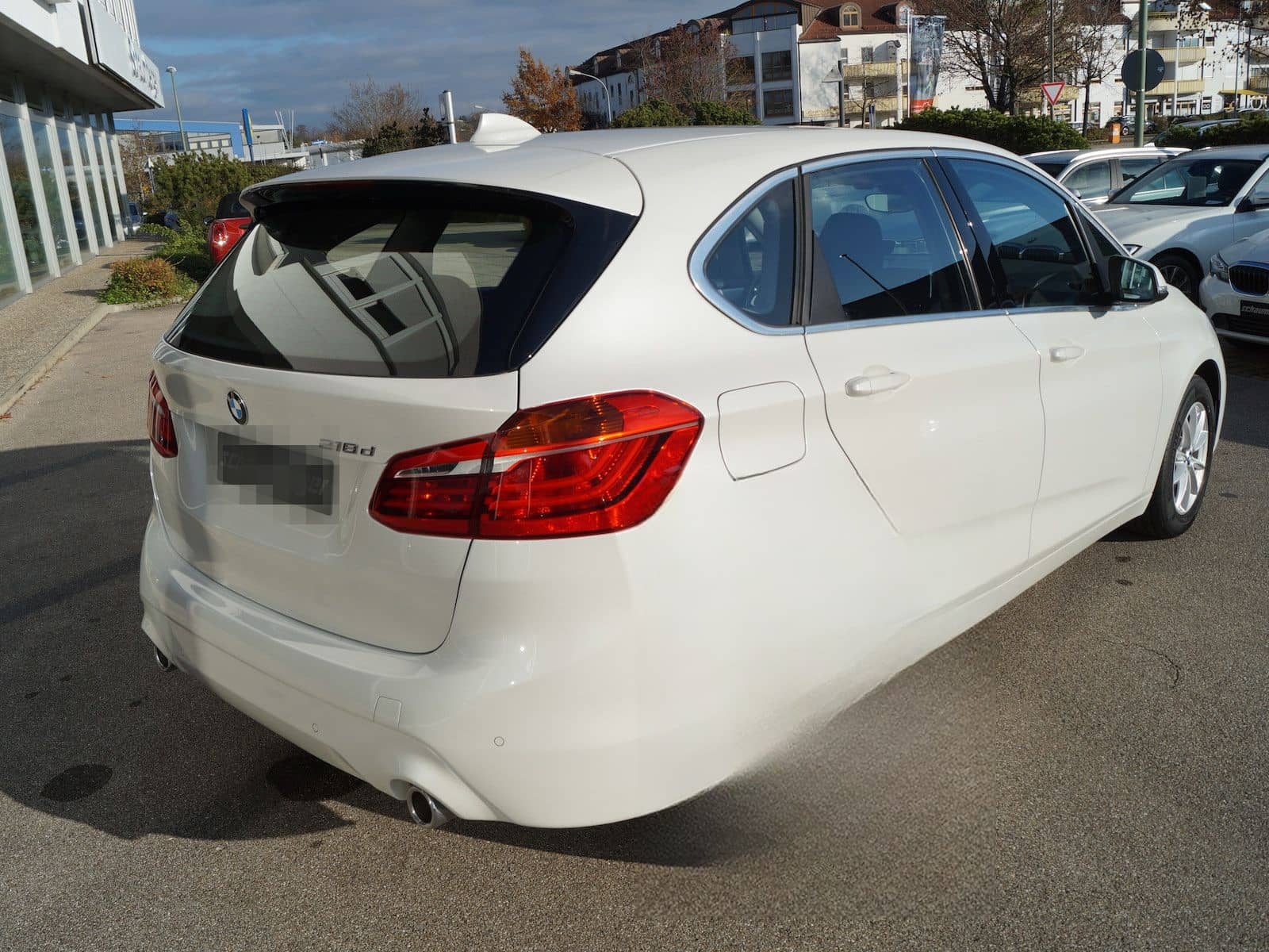 BMW 218 Active Tourer d Aut. Advantage foto 3