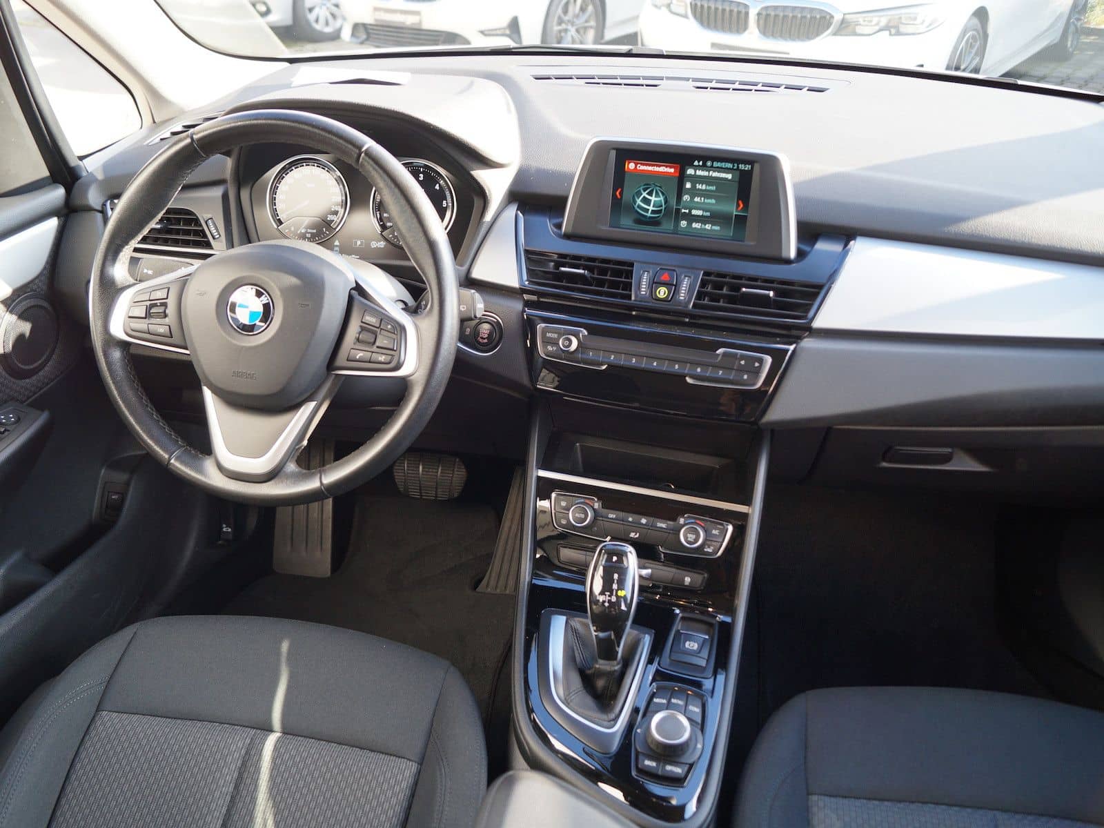 BMW 218 Active Tourer d Aut. Advantage foto 10