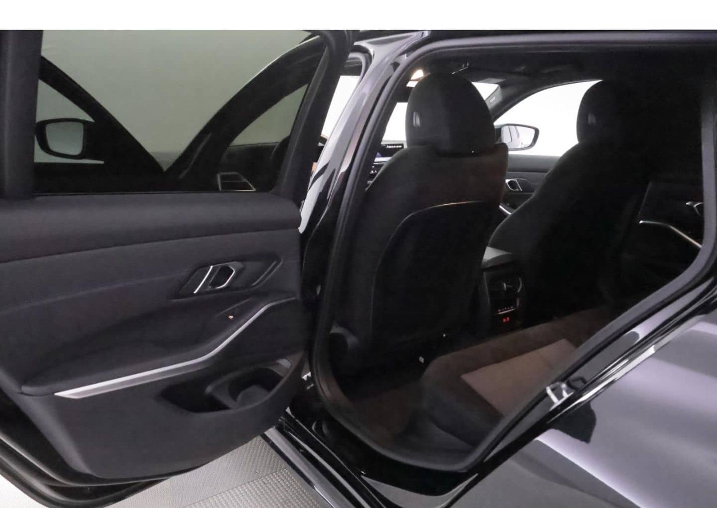 BMW 330 i xDrive Steptronic M Sport+LED+NAVI+KAMERA foto 20