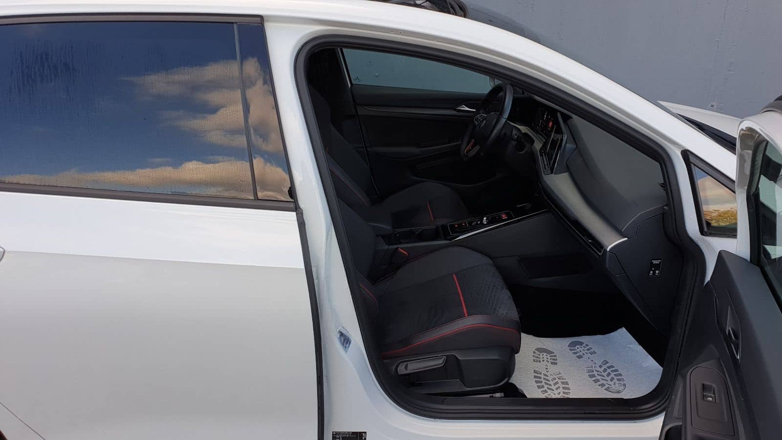 Volkswagen Golf 8 GTI Clubsport DSG Black*/Pano/Matrix/ACC foto 7