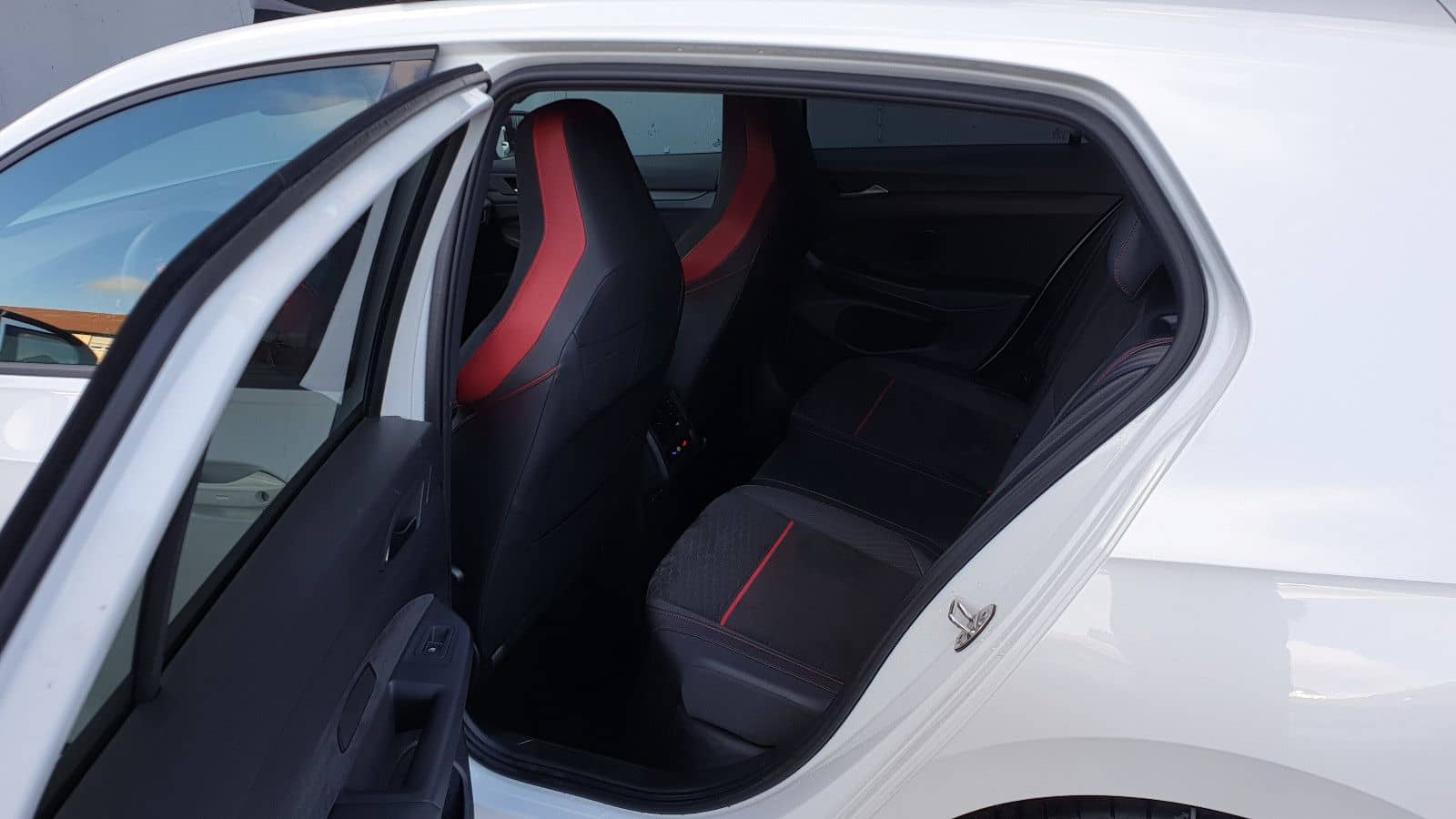 Volkswagen Golf 8 GTI Clubsport DSG Black*/Pano/Matrix/ACC foto 9