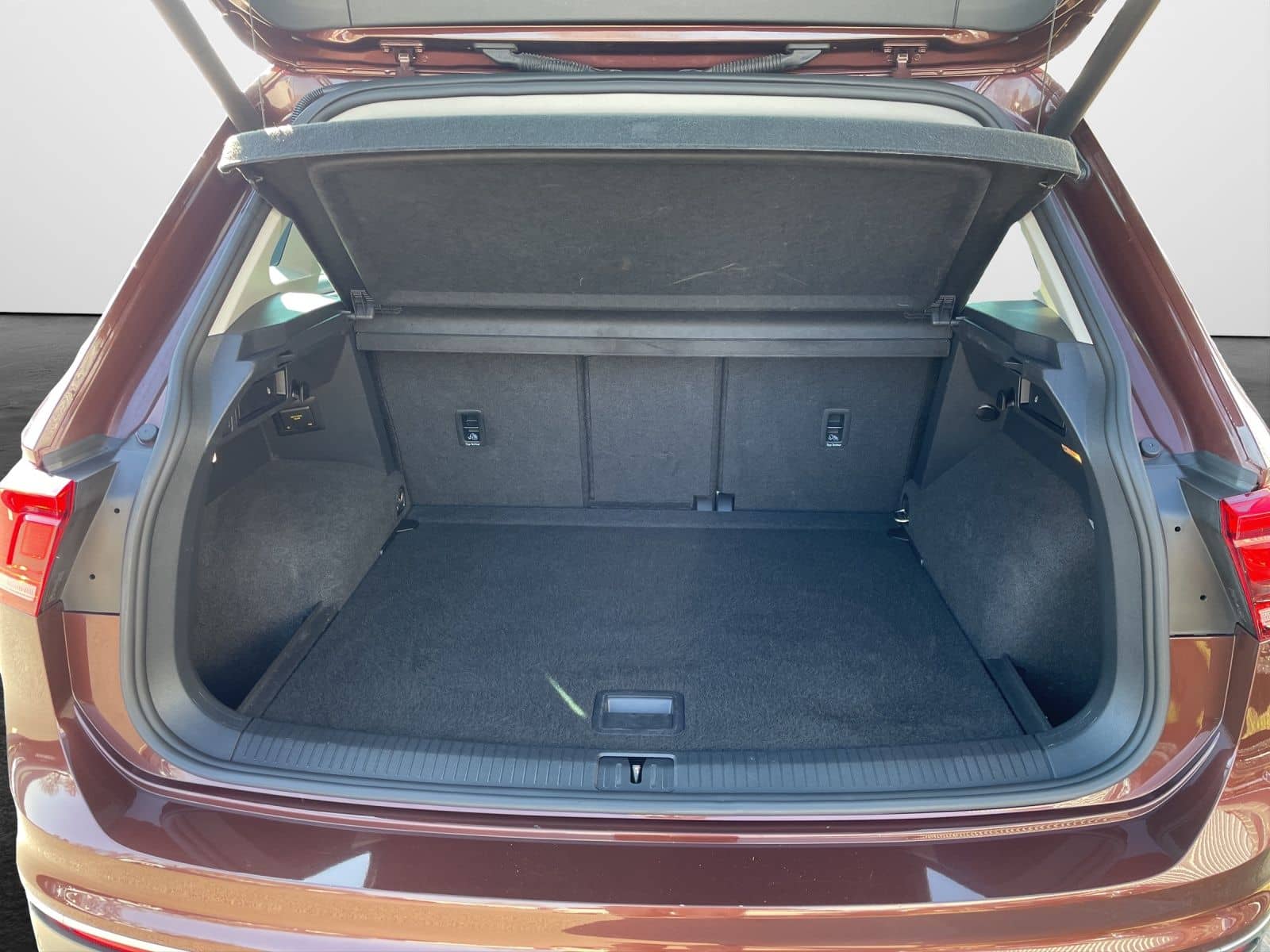 Volkswagen Tiguan 1.5 TSI DSG United  Panodach AHK Navi LED foto 13