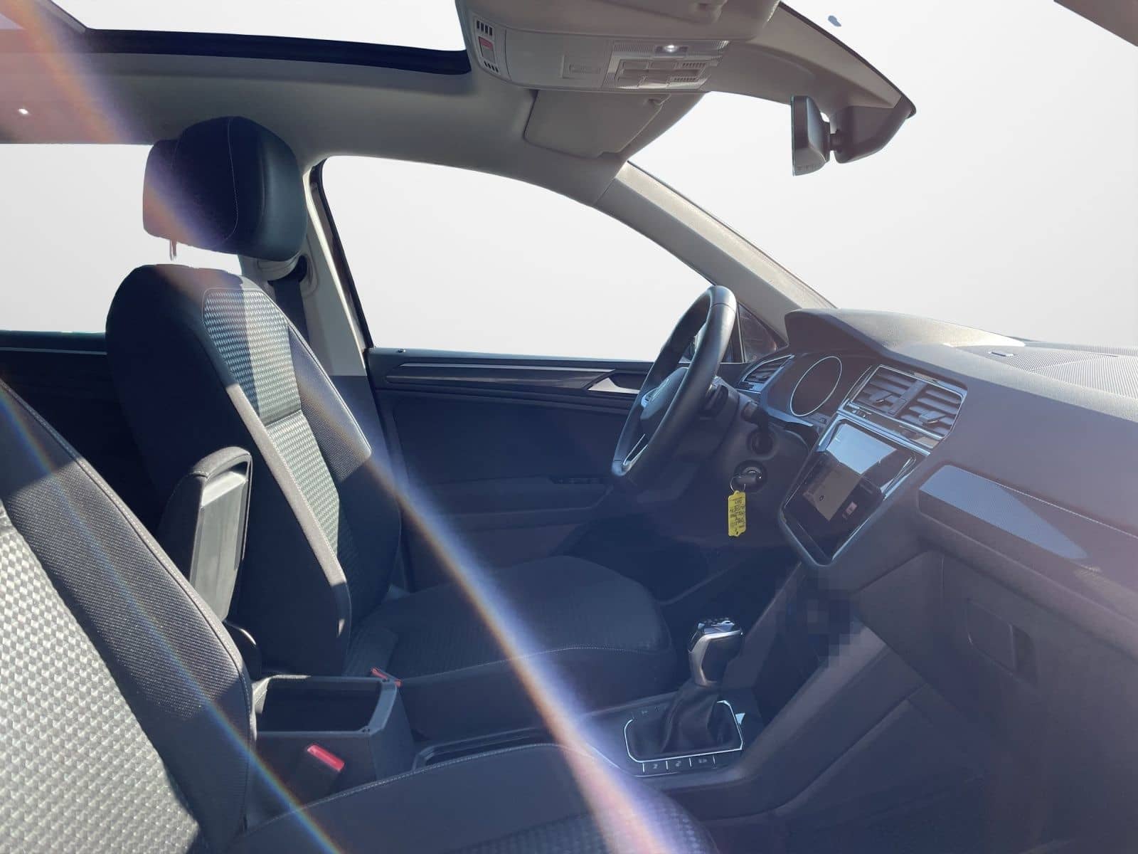 Volkswagen Tiguan 1.5 TSI DSG United  Panodach AHK Navi LED foto 14