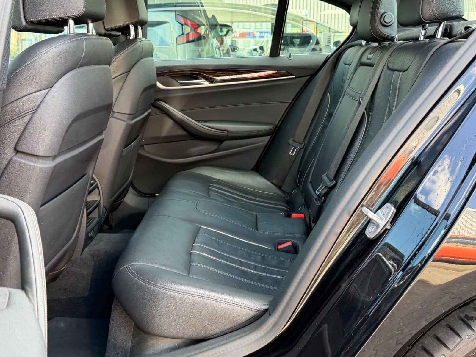 BMW 520 d Lim. Luxury Line LED/VirtualCock/Leder/AHK foto 17