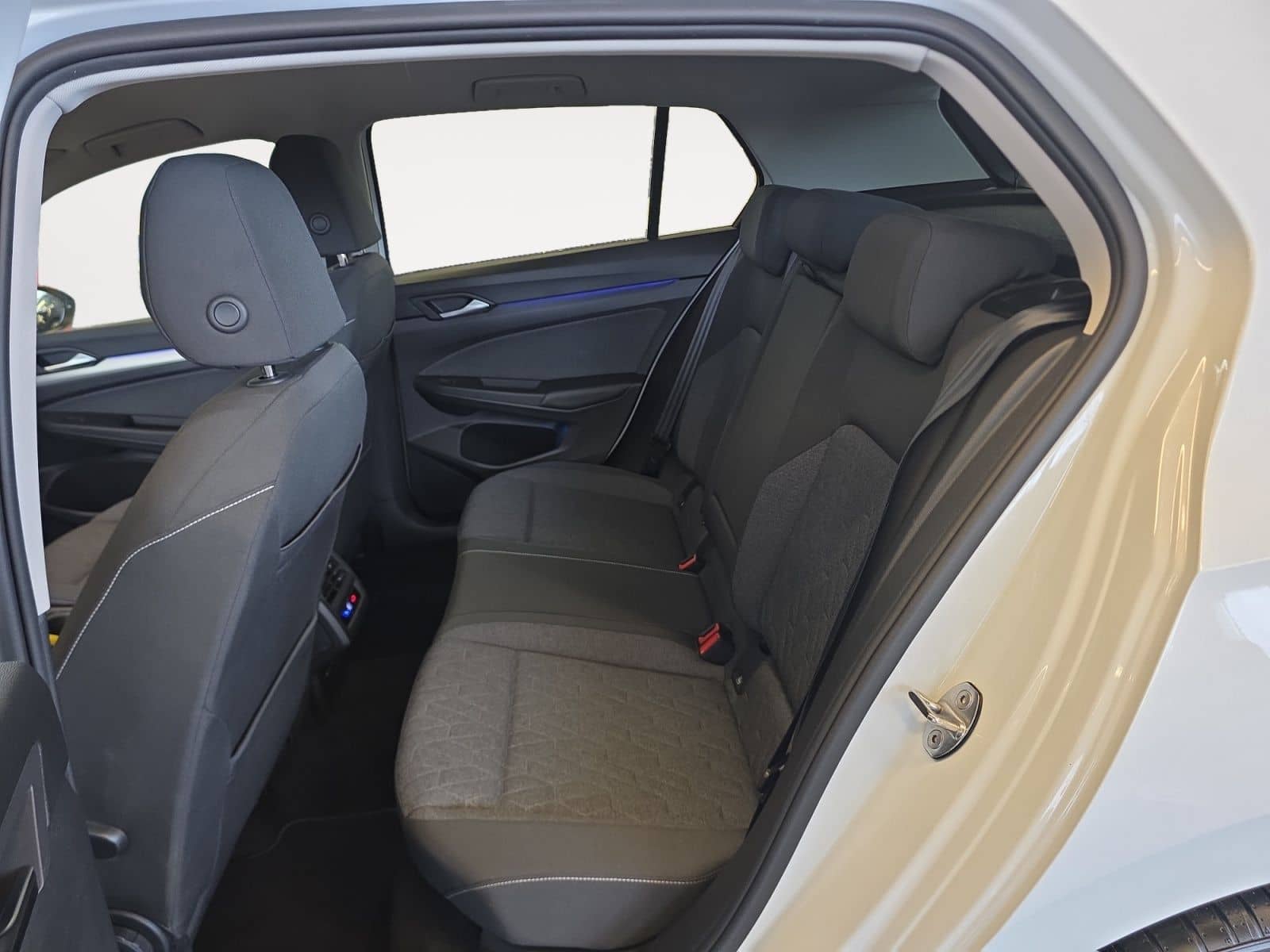 Volkswagen Golf VIII 2.0 TDI Move *LED*AHK*App-Connect* foto 14