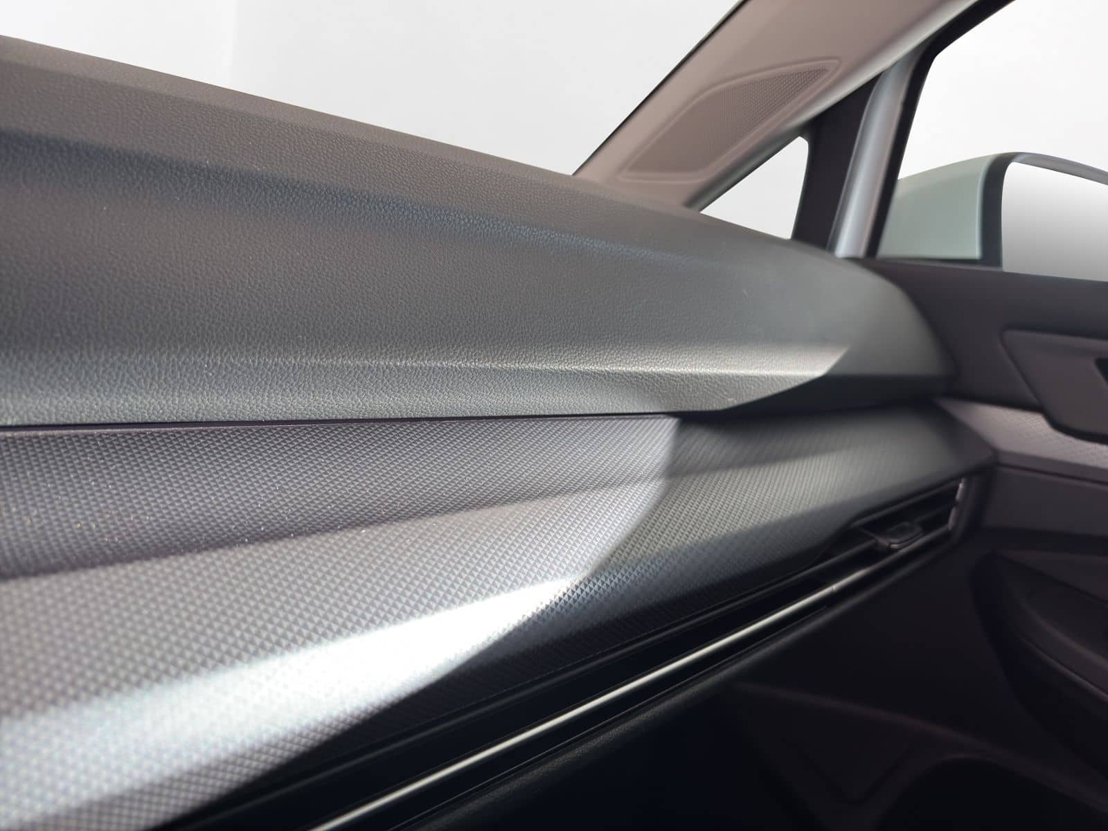 Volkswagen Golf VIII Variant 1.5 TSI ACTIVE +AHK+MATRIX+ foto 15