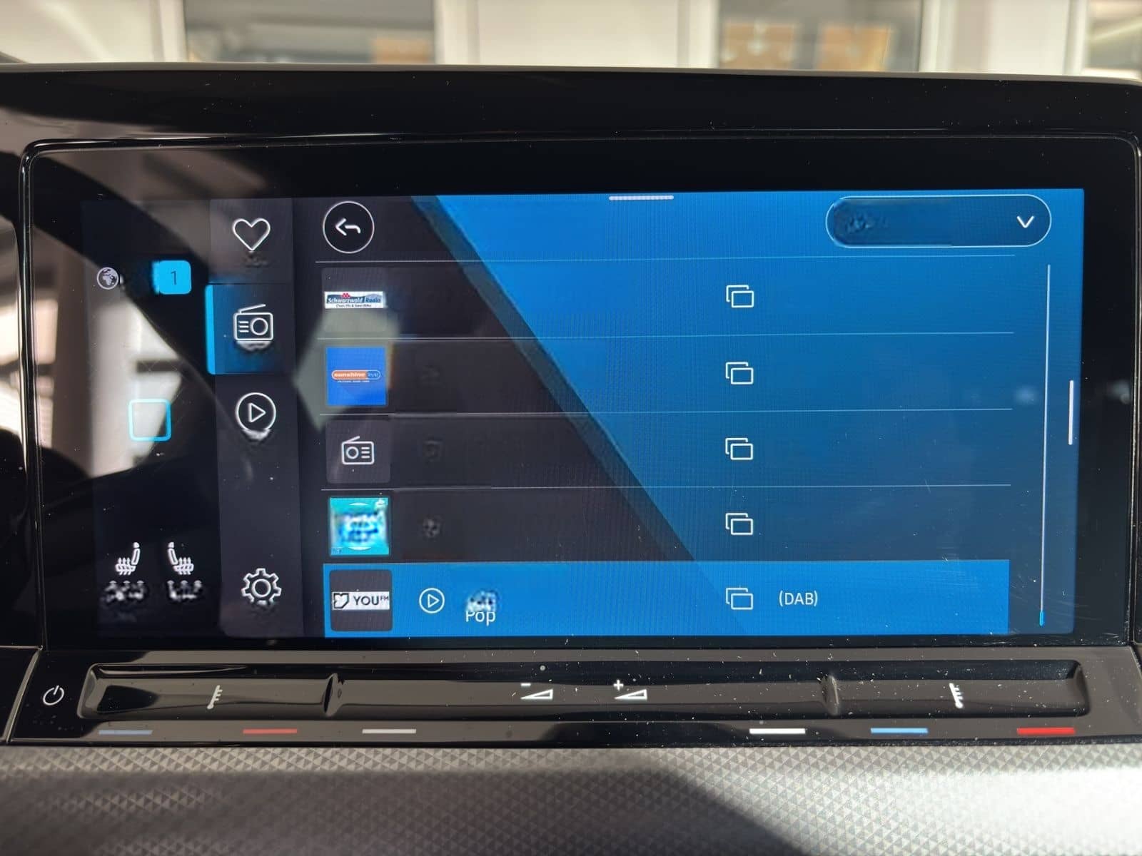 Volkswagen Golf VIII Variant 1.5 TSI ACTIVE +AHK+MATRIX+ foto 20