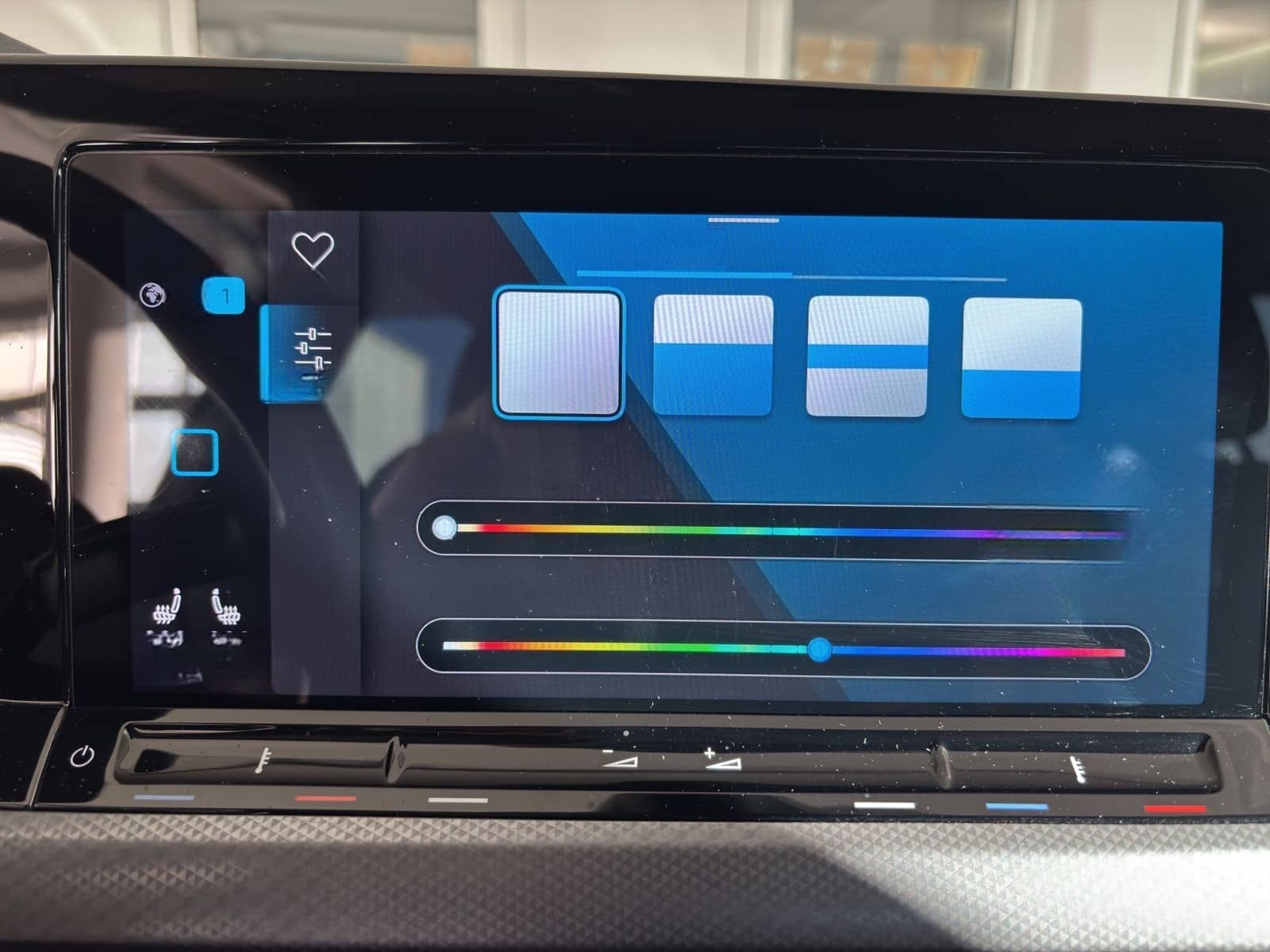 Volkswagen Golf VIII Variant 1.5 TSI ACTIVE +AHK+MATRIX+ foto 25