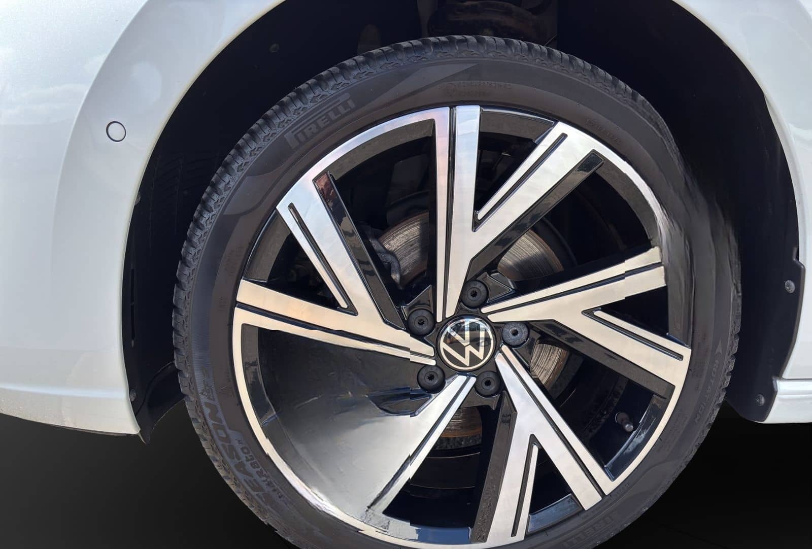 Volkswagen Golf VIII Variant 1.5 TSI ACTIVE +AHK+MATRIX+ foto 8