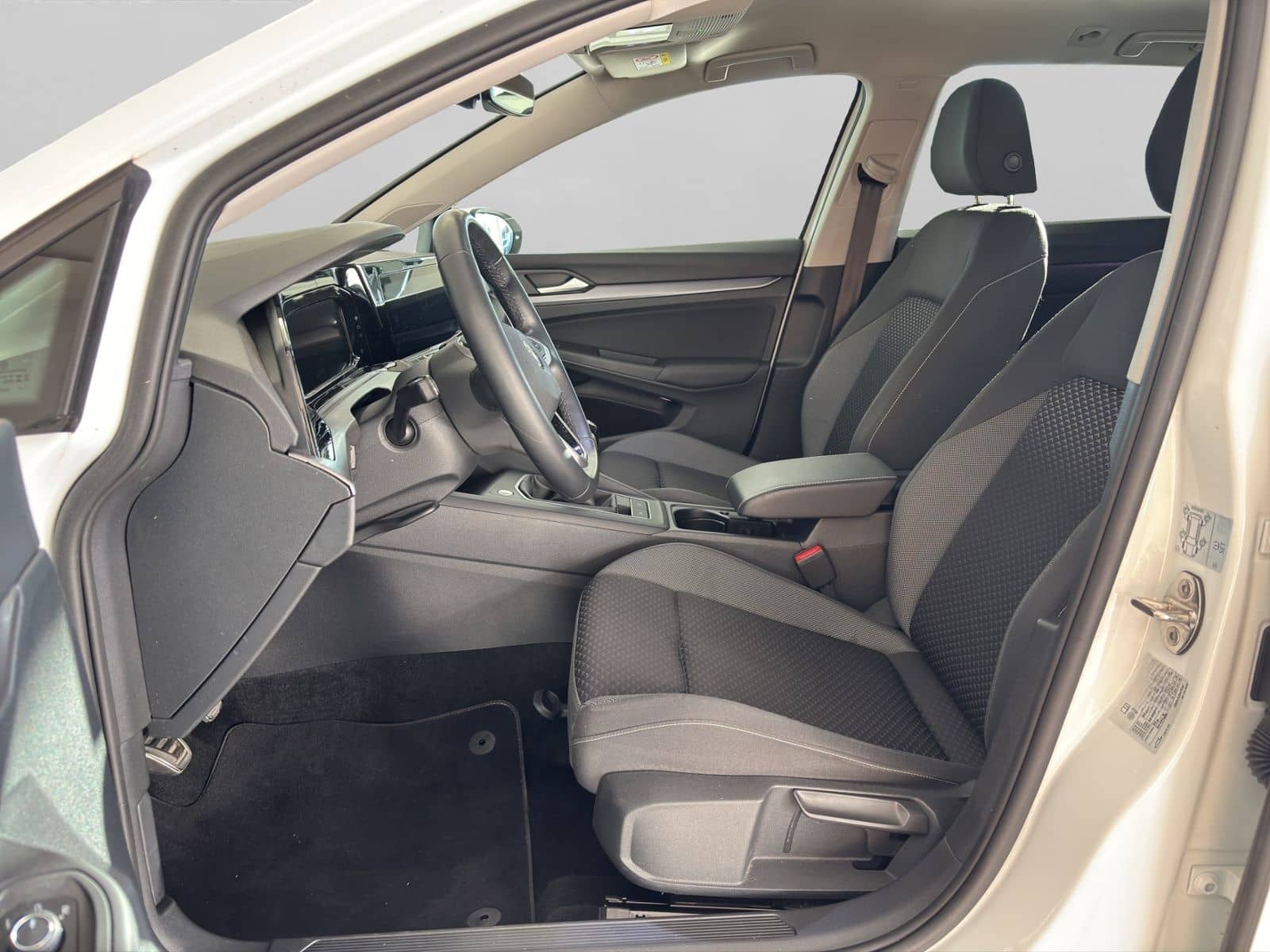 Volkswagen Golf VIII Variant 1.5 TSI ACTIVE +AHK+MATRIX+ foto 9