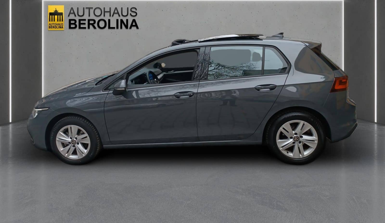 Volkswagen Golf VIII 1.0 eTSI Life DSG *PANO*IQ-MATRIX*HuD* foto 4