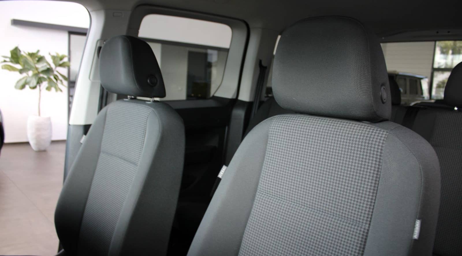 Volkswagen CADDY 2.0 TDI DSG 1.HAND/AHK/NAVI/8-FACH! foto 14