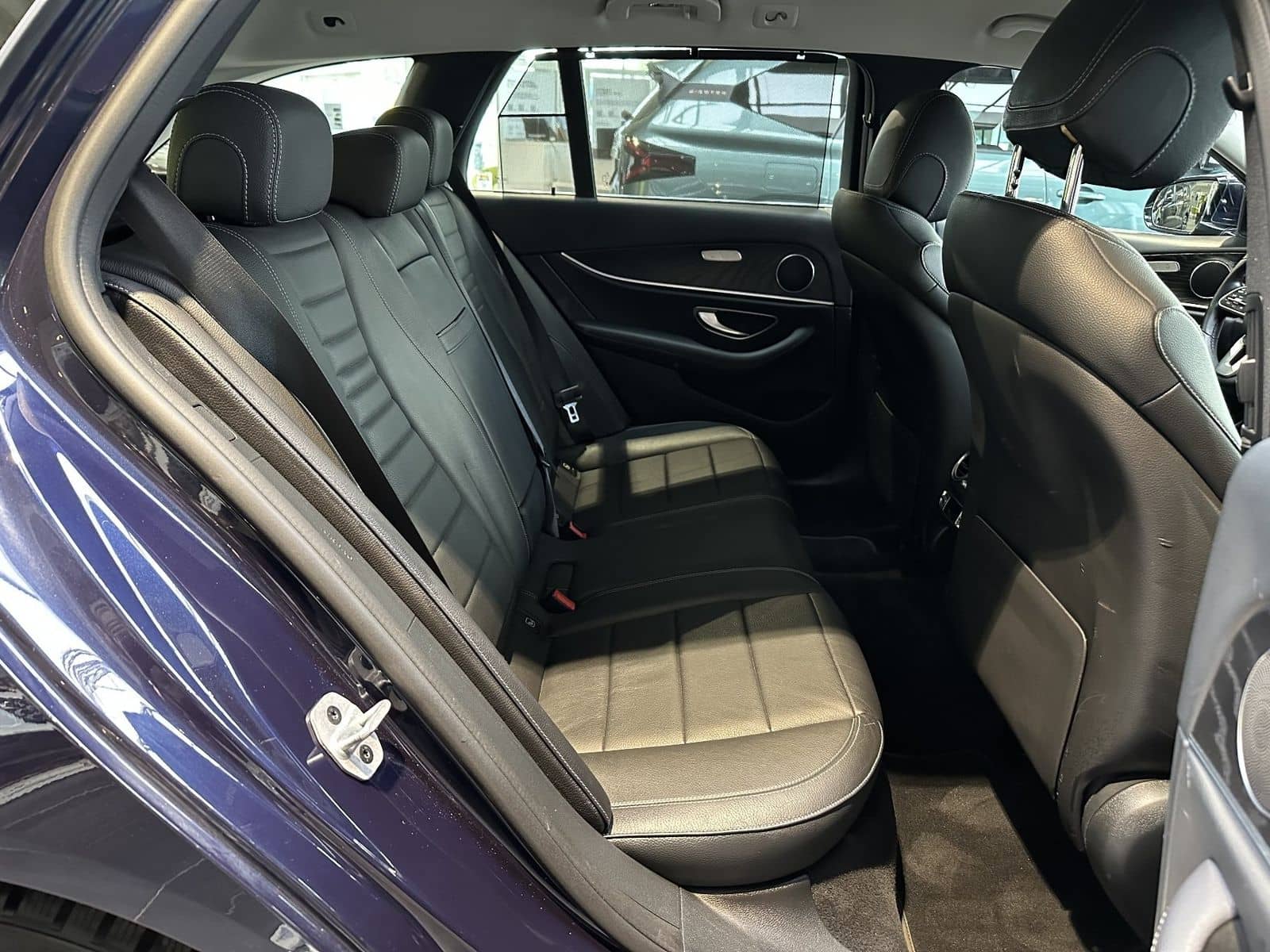 Mercedes-Benz E 300 de T-Modell Exclusive foto 13