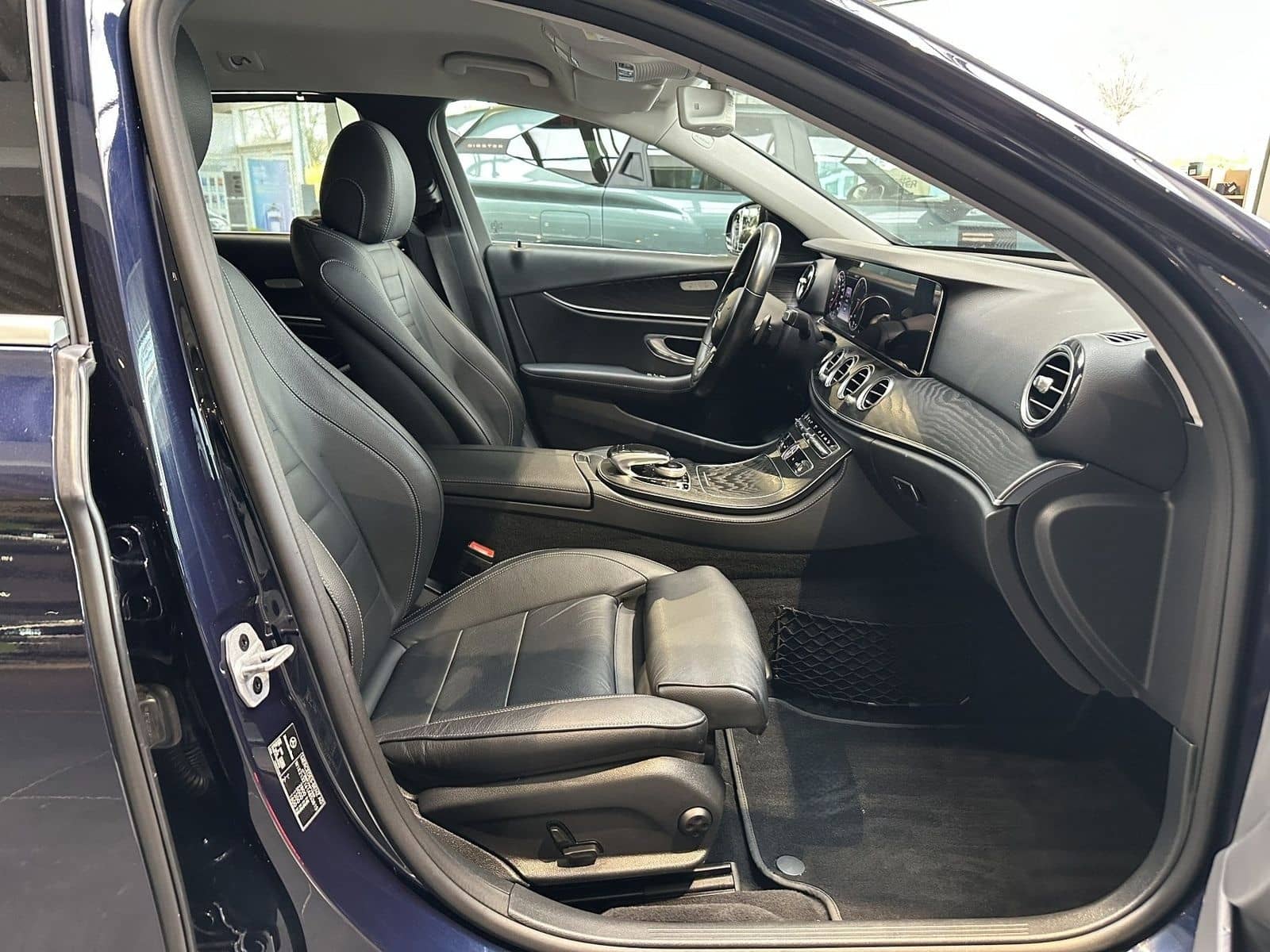 Mercedes-Benz E 300 de T-Modell Exclusive foto 9