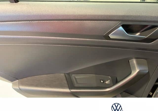 Volkswagen T-Roc STYLE TSI NAVI SITZHEIZUNG EINPARKHILFE LE foto 20