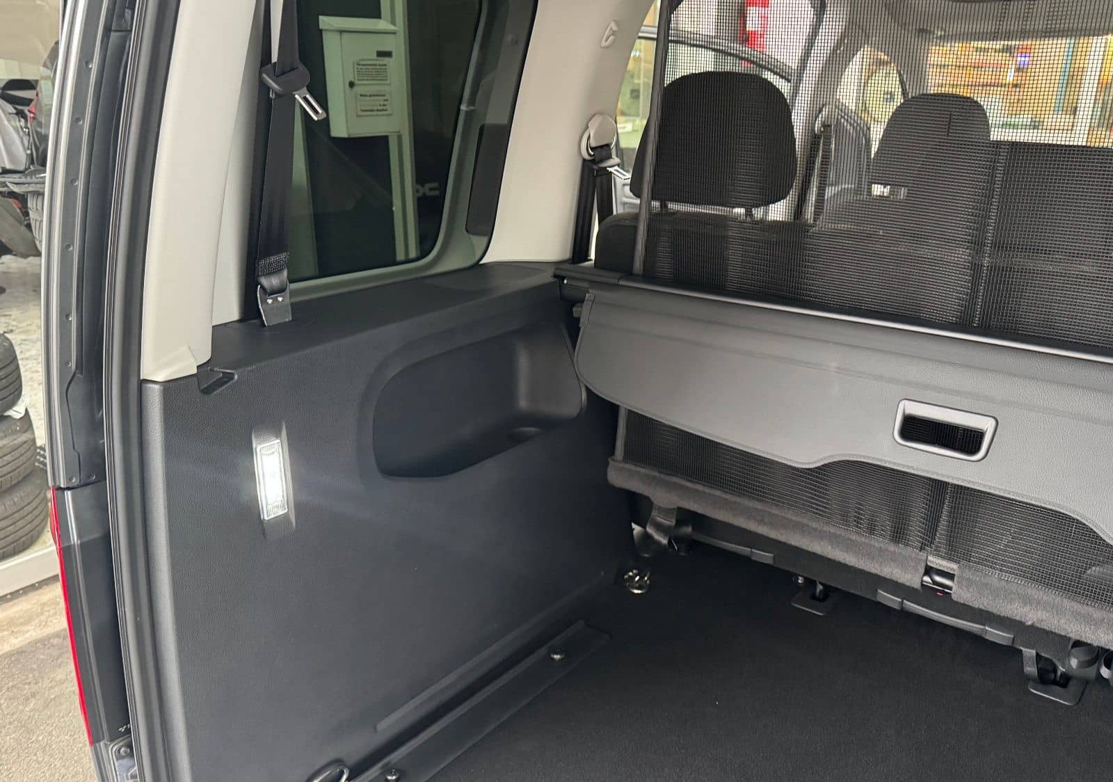 Volkswagen Caddy 1,4 TSI Comfortlin Navi AHK Sitz+ Standhzg foto 16