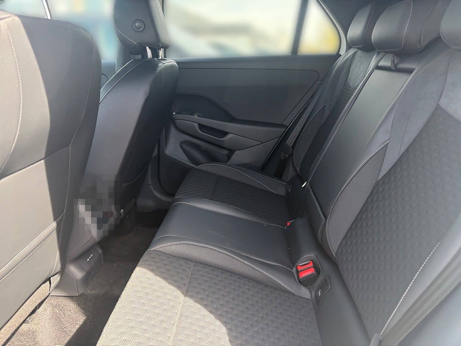 Volkswagen T-Roc 1.5 eTSI R-Line *HEAD-UP*MATRIX*KAMERA* foto 14