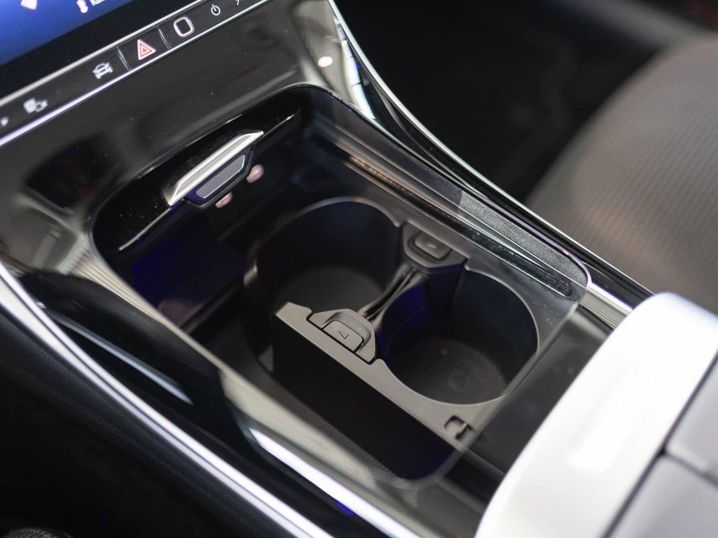 Mercedes-Benz C 180 Avantgarde Advanced,LED,AHK,Lenkradhz,360° foto 18