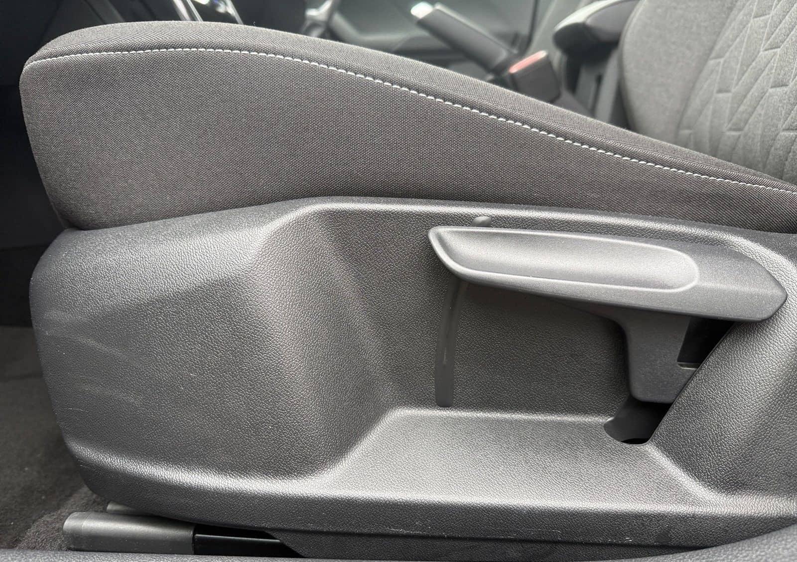 Volkswagen T-Cross Life *AHK*17 LM*NAVI*ACC*LED*PDC*APP CON foto 8