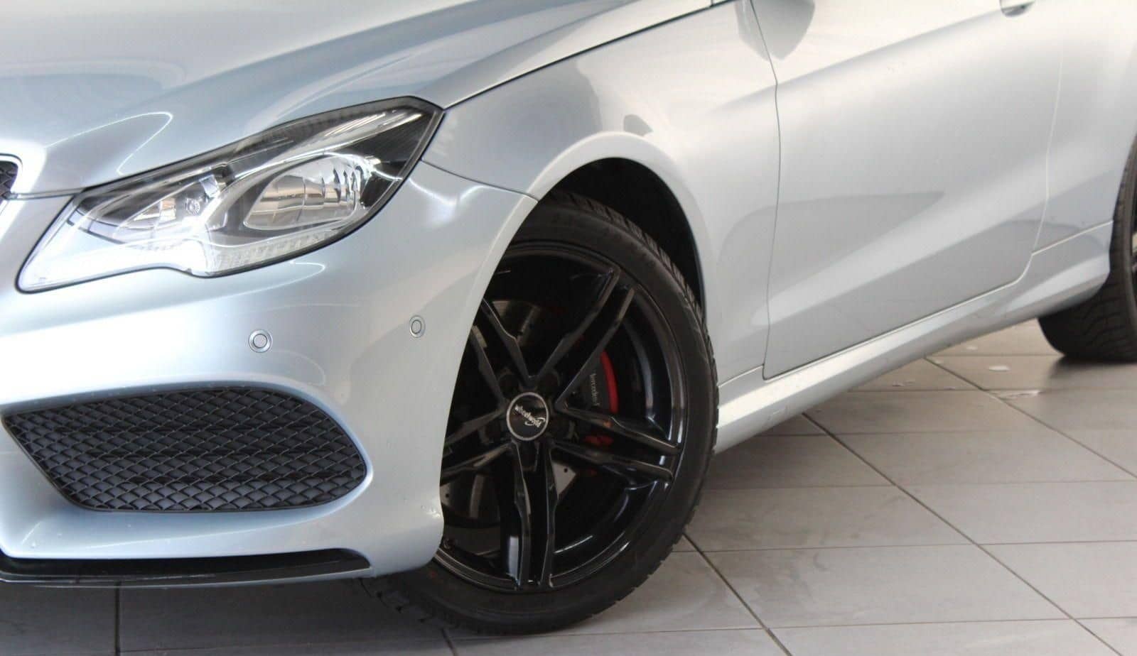 Mercedes-Benz E 200 Coupe CGI AMG-Line Night-Paket LED foto 2