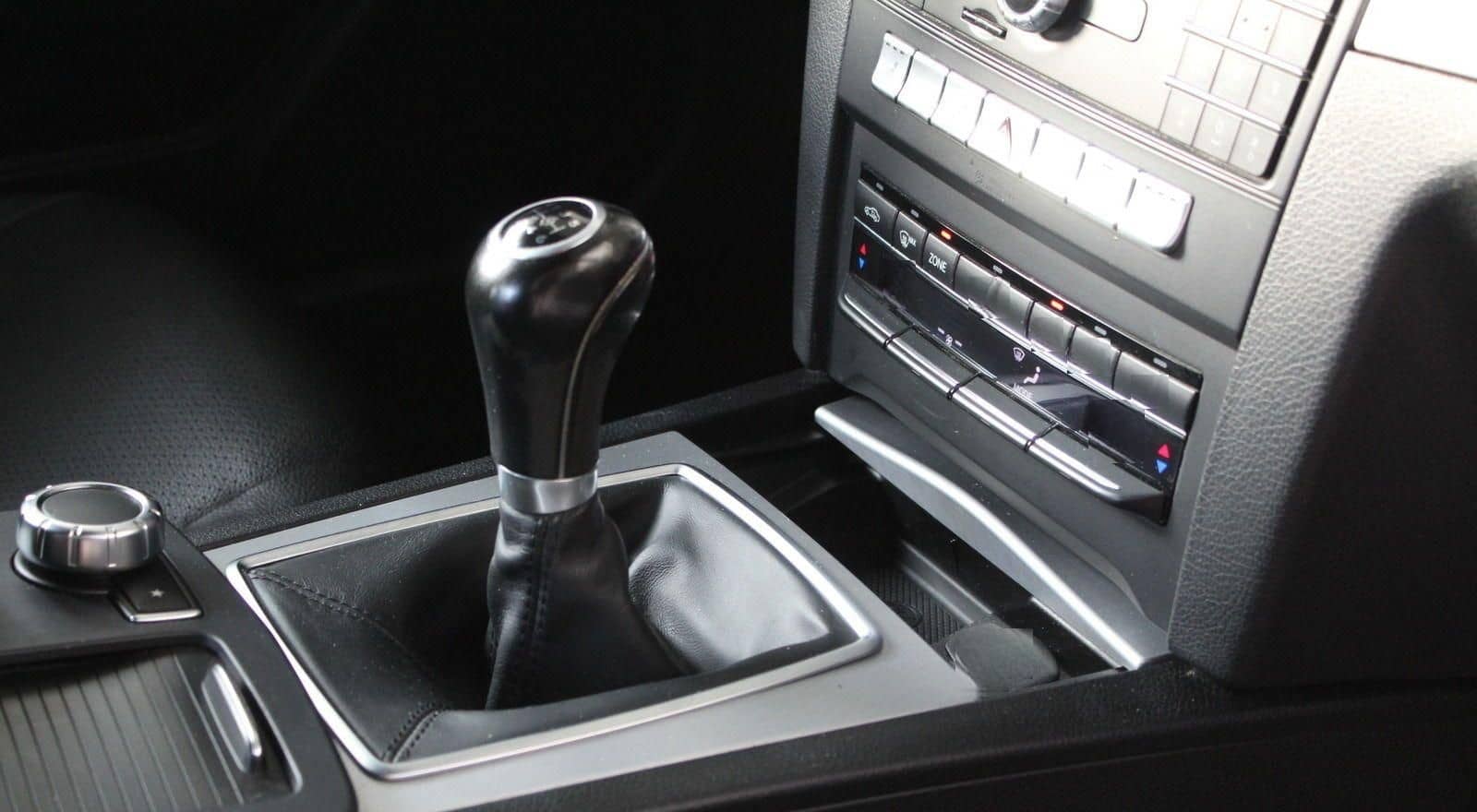 Mercedes-Benz E 200 Coupe CGI AMG-Line Night-Paket LED foto 12