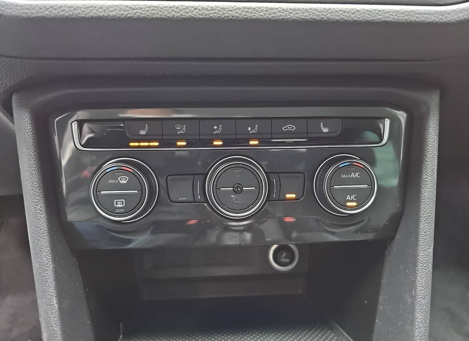 Volkswagen TIGUAN 2.0 TDI IQ.DRIVE ACC SPURPAKET TAILER-ASS foto 12