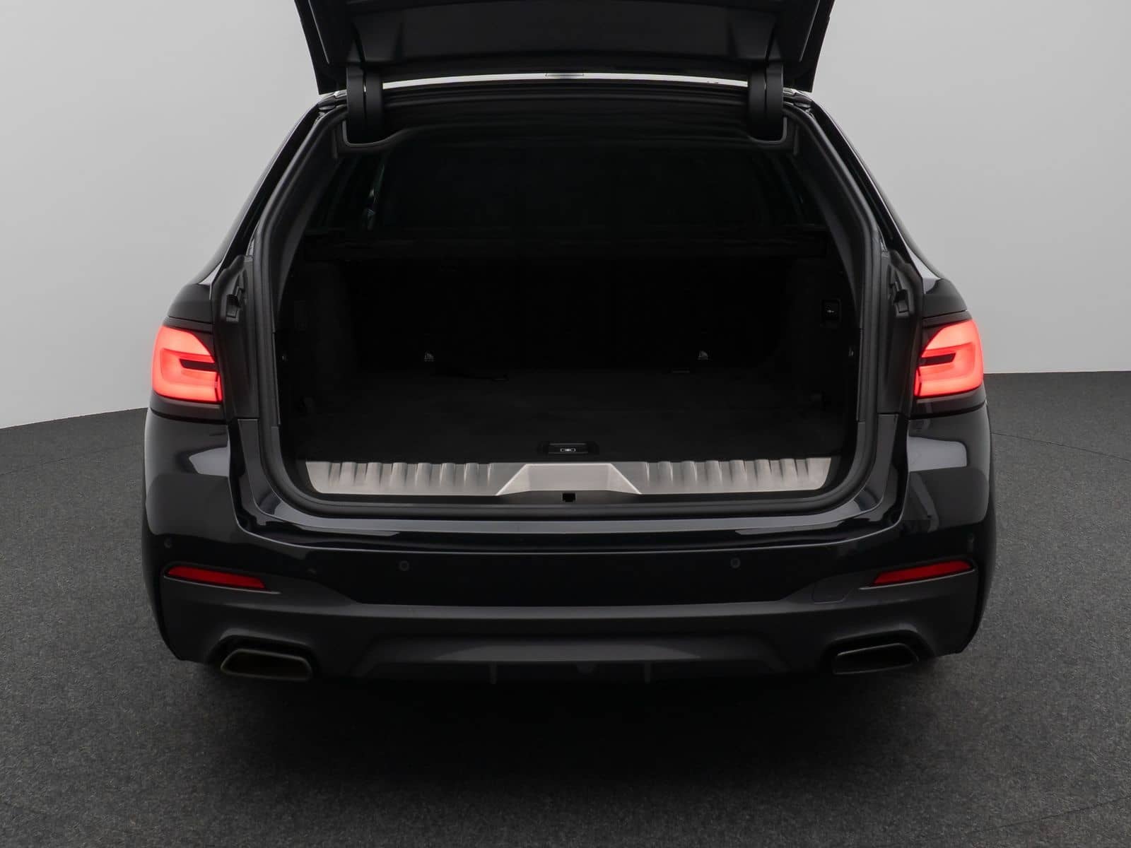 BMW 530e xD M Sport Kamera Laser HUD DAB H/K Komfort foto 14