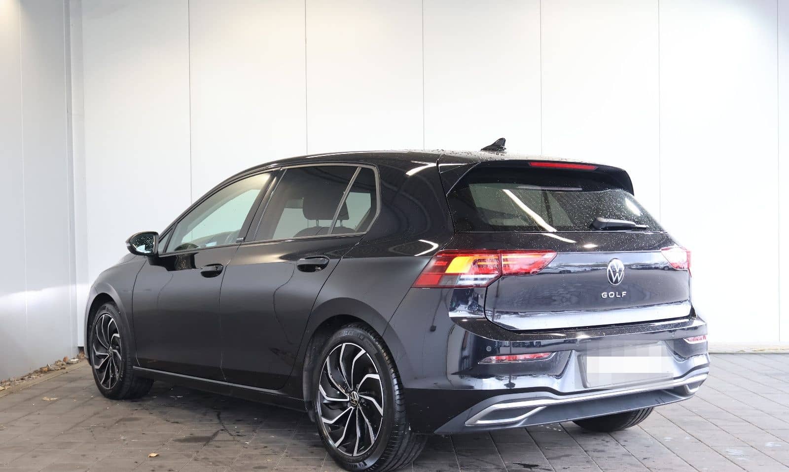 Volkswagen Golf VIII 2.0 TDI Active AID+ACC+LED+KAM+17"+AHK foto 6