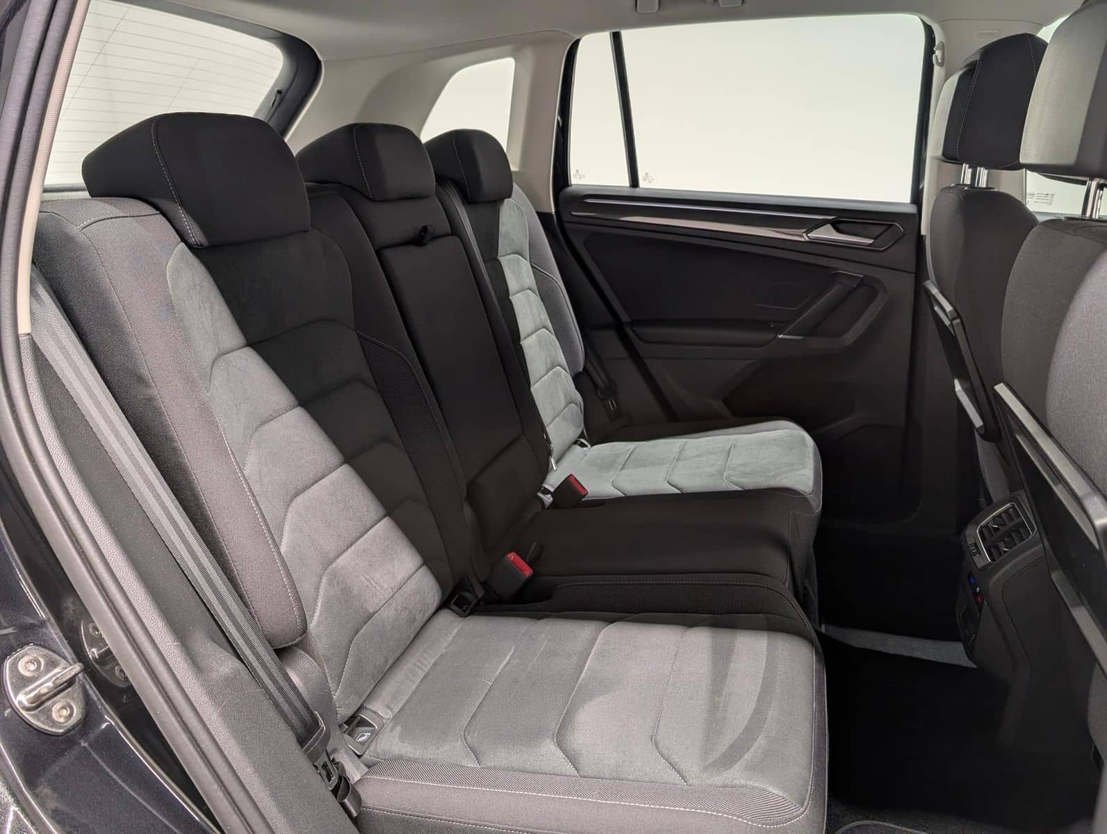 Volkswagen Tiguan Highline LED/Navi/ACC/SHZ/PDC/elHeck/18LM foto 12