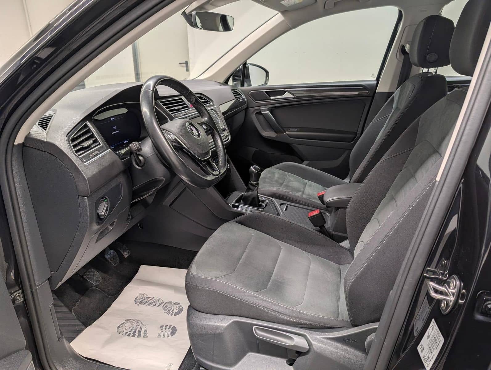 Volkswagen Tiguan Highline LED/Navi/ACC/SHZ/PDC/elHeck/18LM foto 10