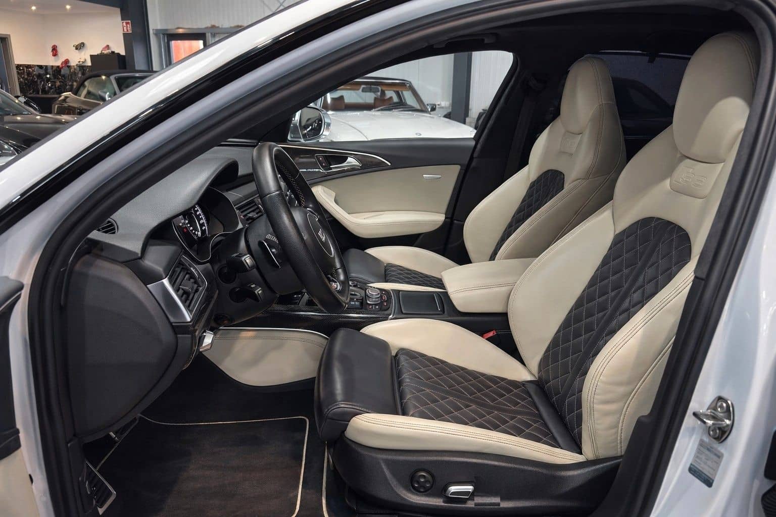 Audi S6/Avant/4.0/TFSI/quattro/AHK/PANO/LED/TOTW/SHZ/ foto 9