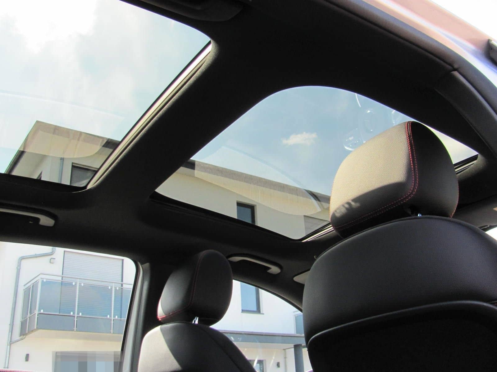 Mercedes-Benz B 200 d AMG foto 10