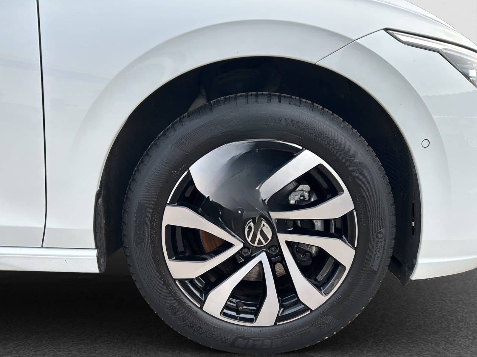 Volkswagen Golf 8 1.5 TSI Active 5-J-GAR HuD NAVI STANDH LI foto 12