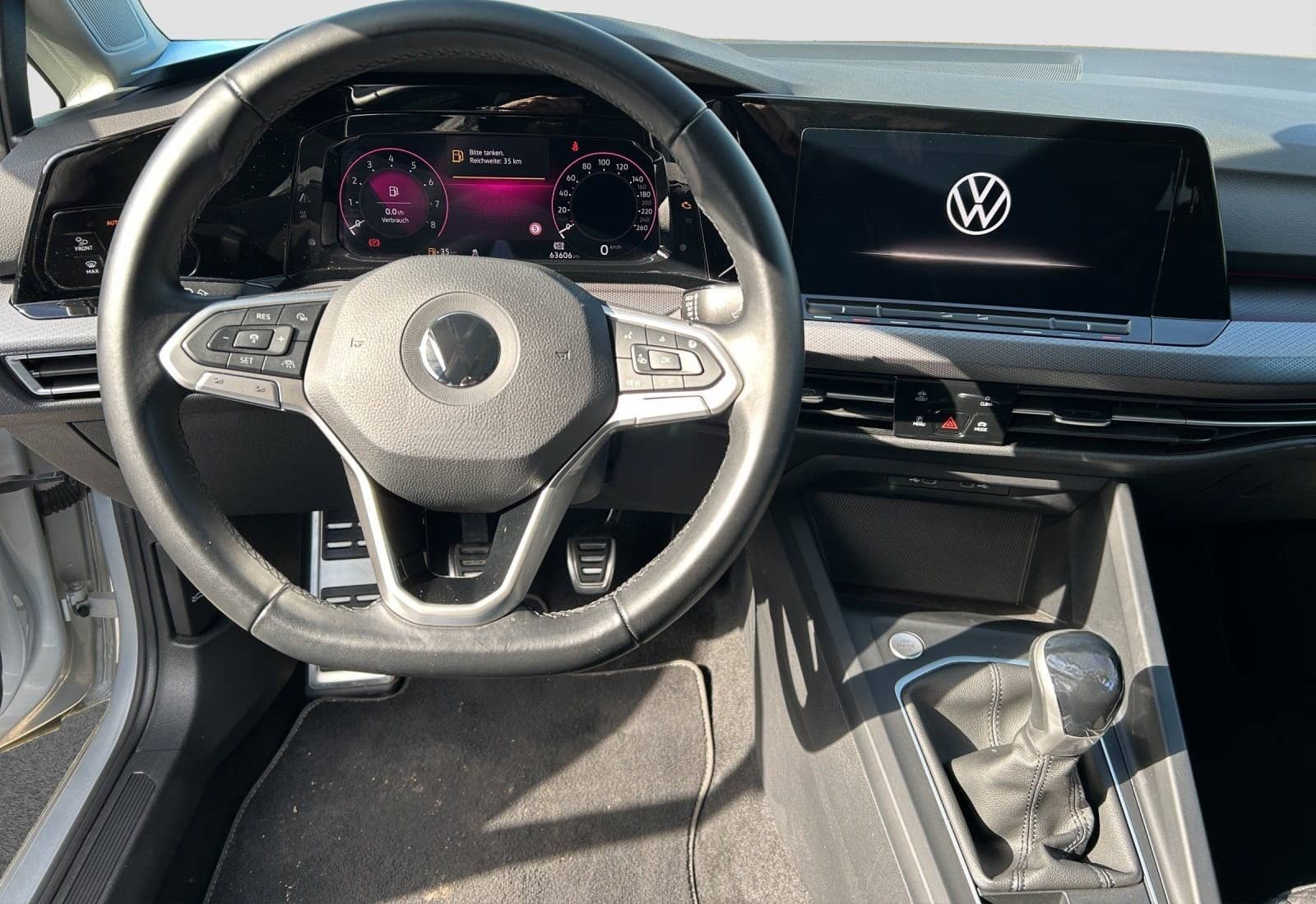 Volkswagen Golf 8 1.5 TSI Active STANDH KAMERA LED ACC NAVI foto 18