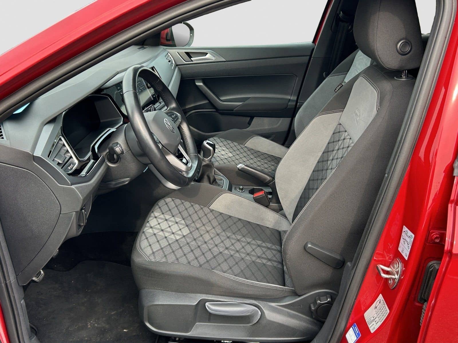 Volkswagen Taigo 1.0 TSI R-Line NAVI IQ.LIGHT ACC APP-CONNE foto 13