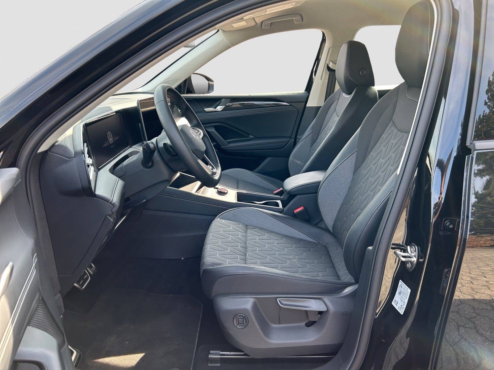 Volkswagen Tiguan 2.0 TDI DSG Goal NAVI AHK KAMERA DIG.COCK foto 13