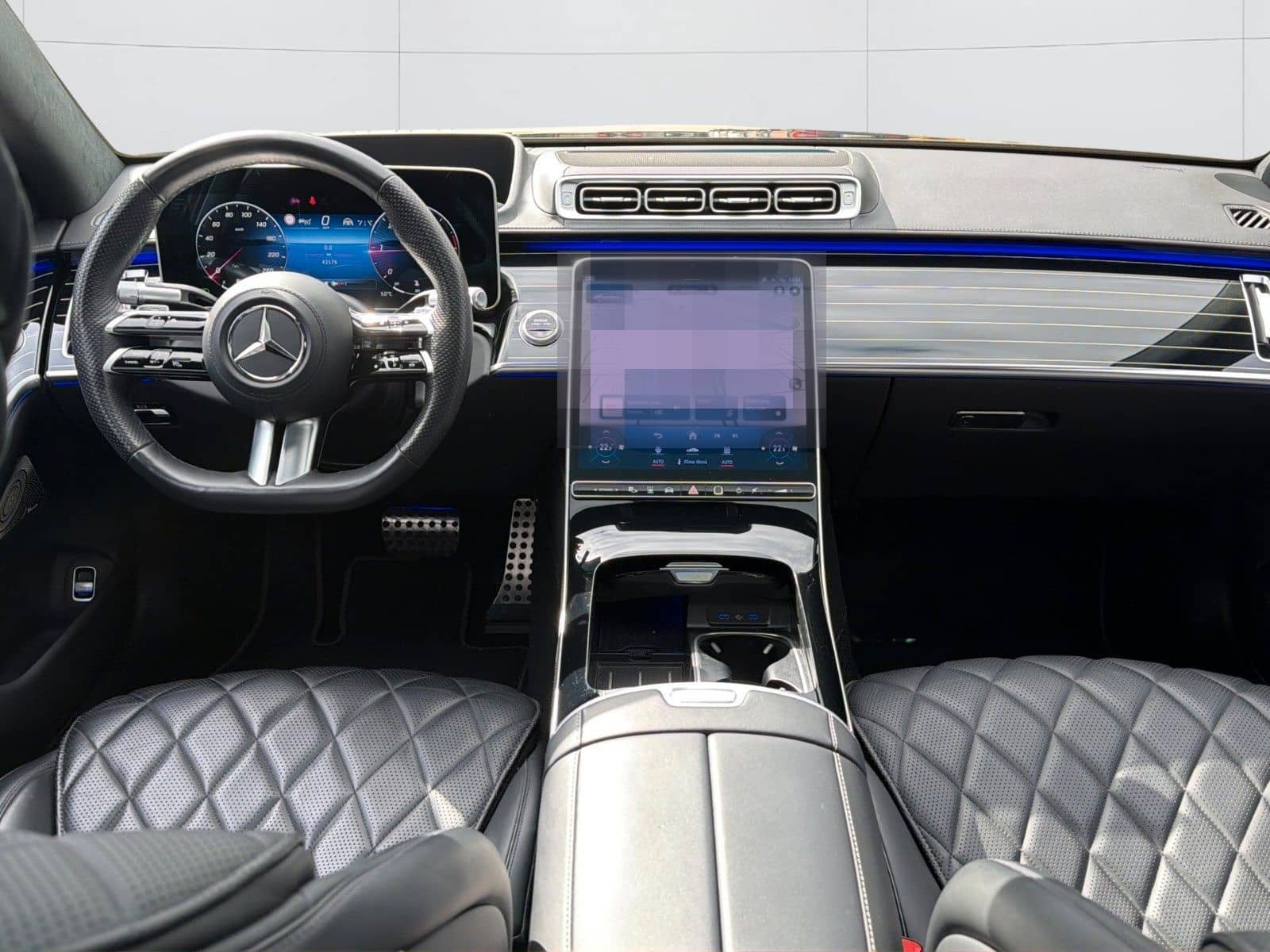 Mercedes-Benz 4Matic AMG Head-UP Burmester PANO Memory foto 13