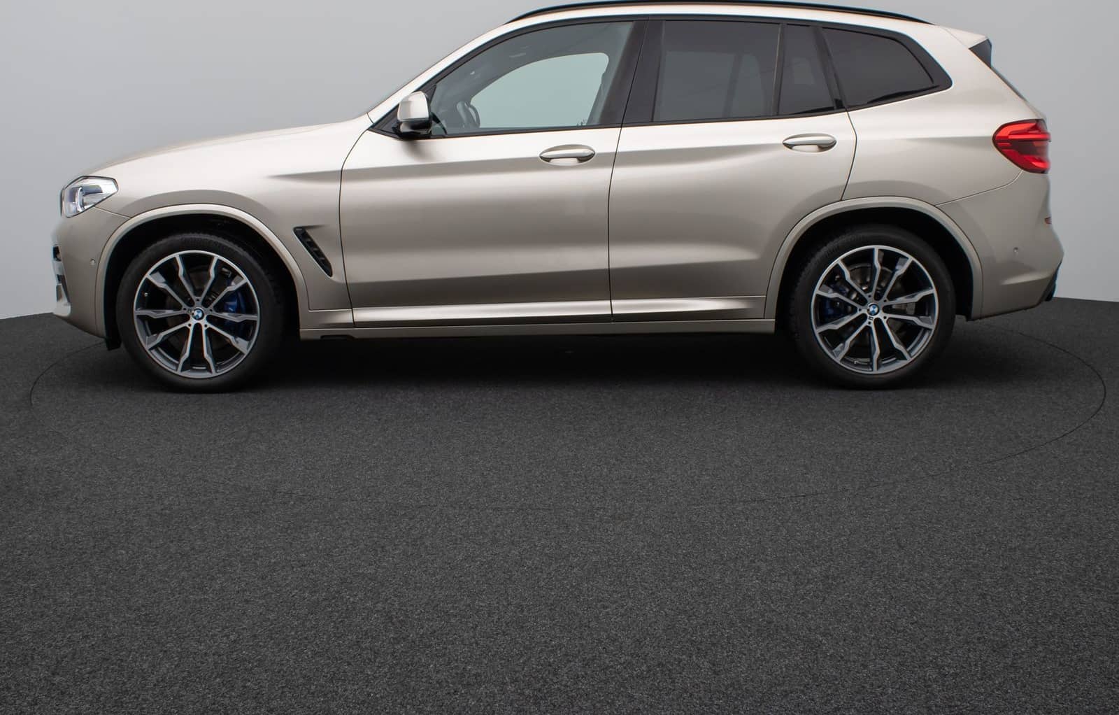 BMW X3 xD30d M Sport Panorama Kamera DAB HiFi DisKey foto 11