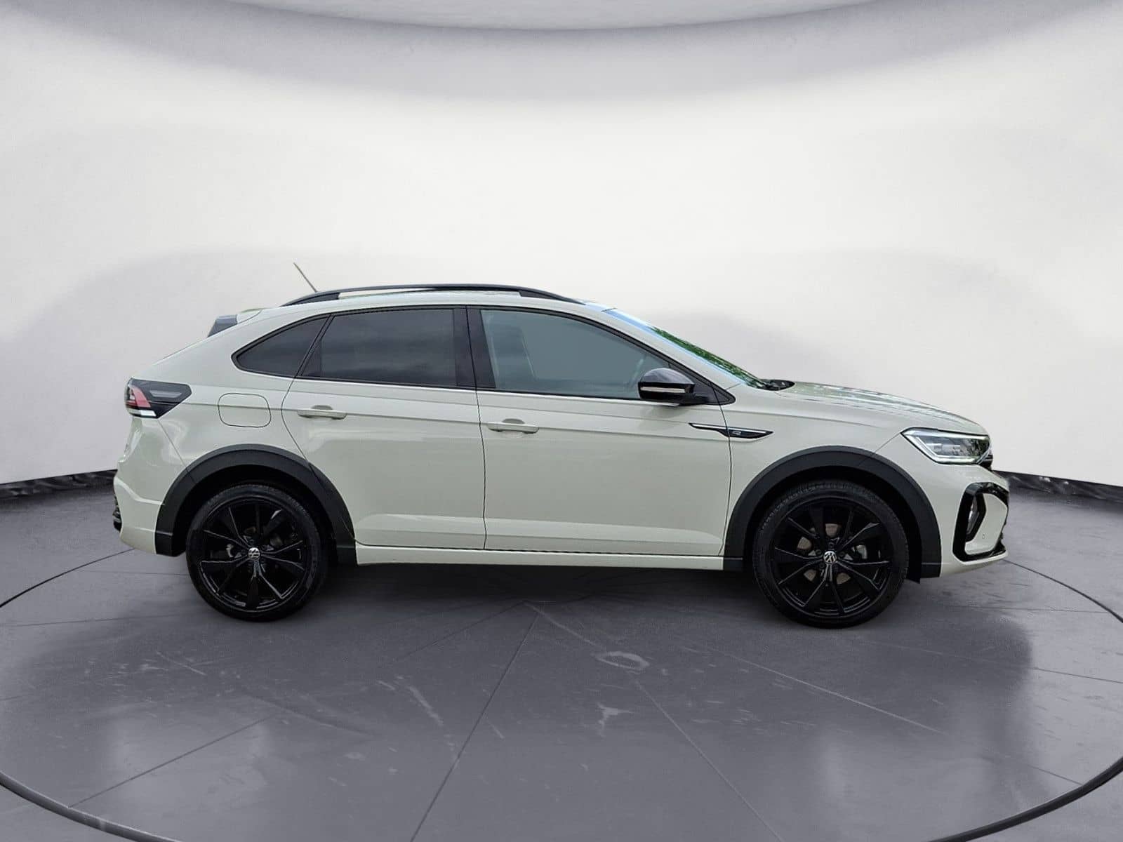 Volkswagen Taigo 1.0 TSI R-LINE foto 5