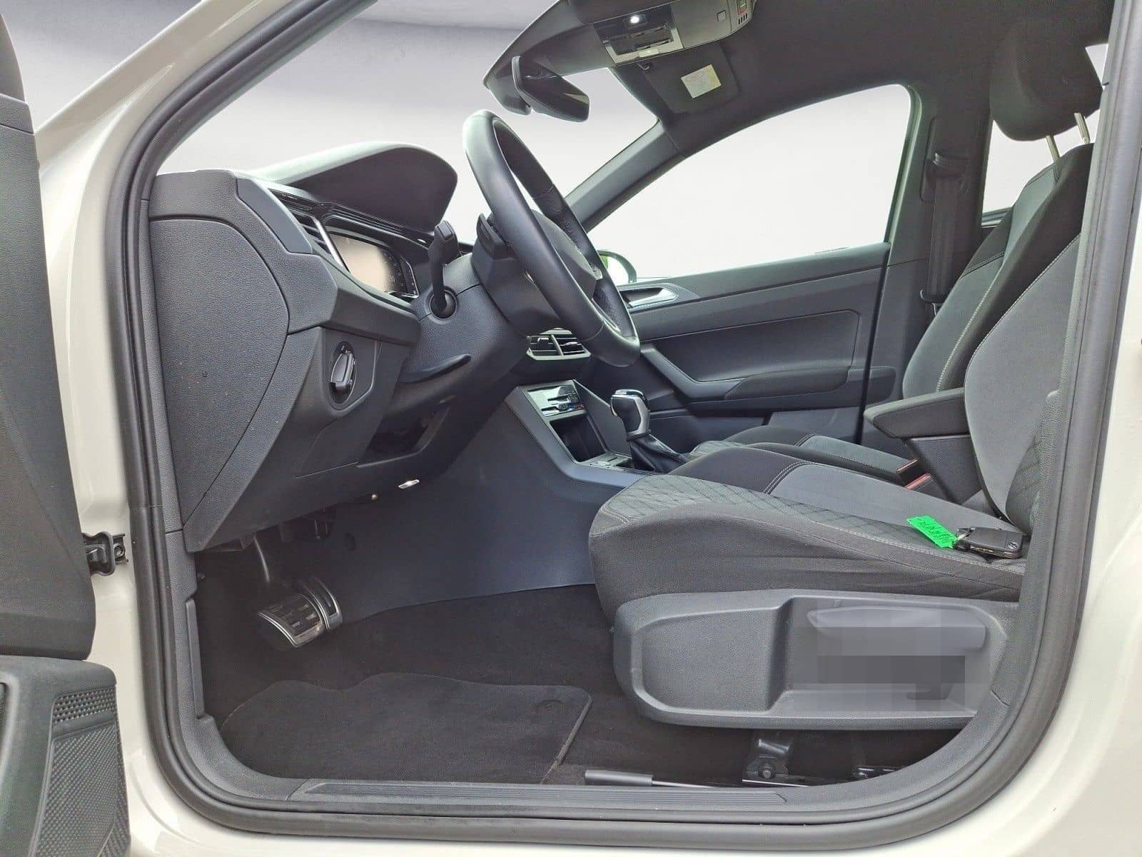 Volkswagen Taigo 1.0 TSI R-LINE foto 6