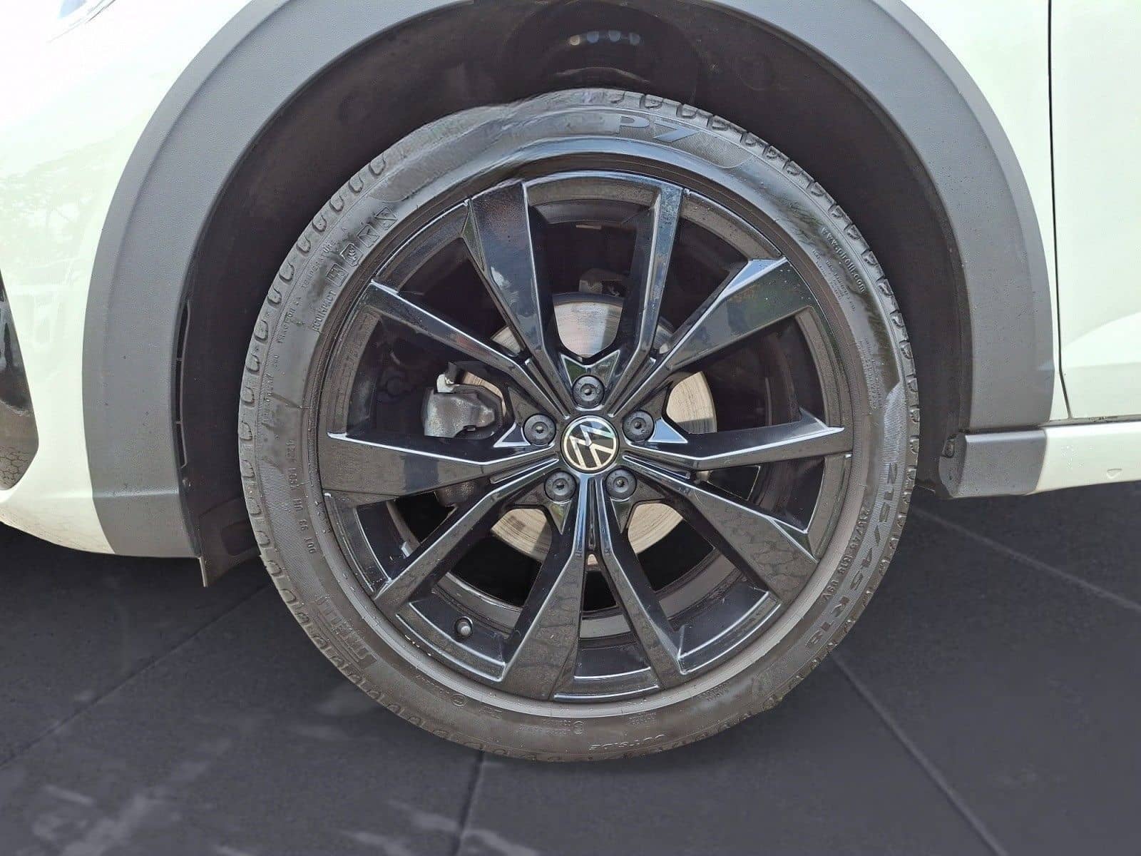 Volkswagen Taigo 1.0 TSI R-LINE foto 10