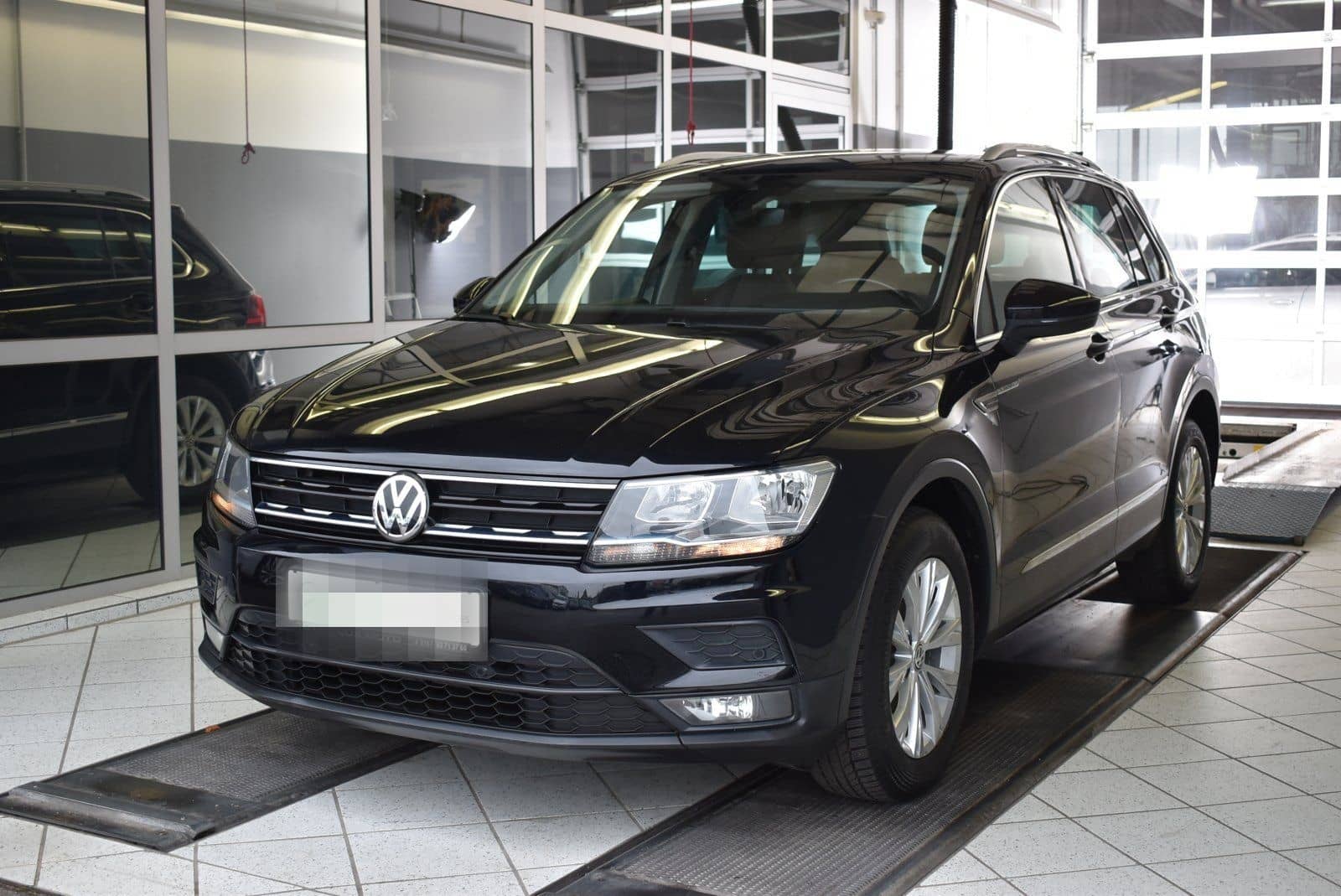 Volkswagen Tiguan 2.0TDI Comfortline DSG Navi*Klima*PDC foto 1