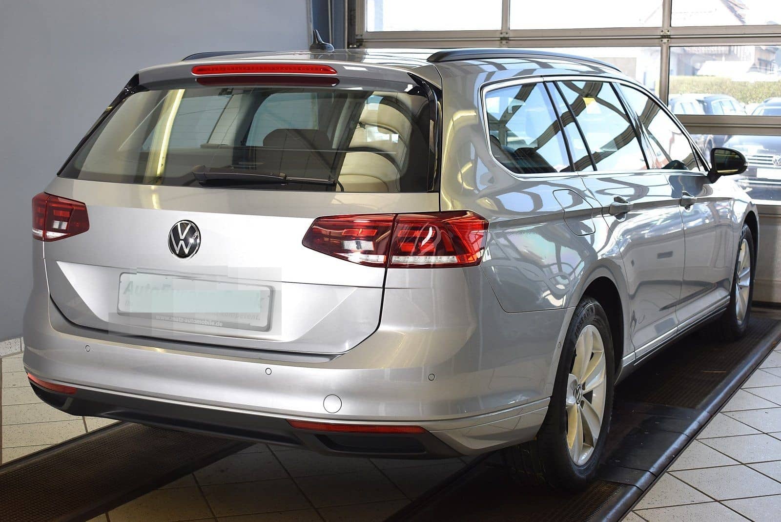 Volkswagen Passat Variant 2.0TDI Business DSG*AHK*LED*ACC foto 6