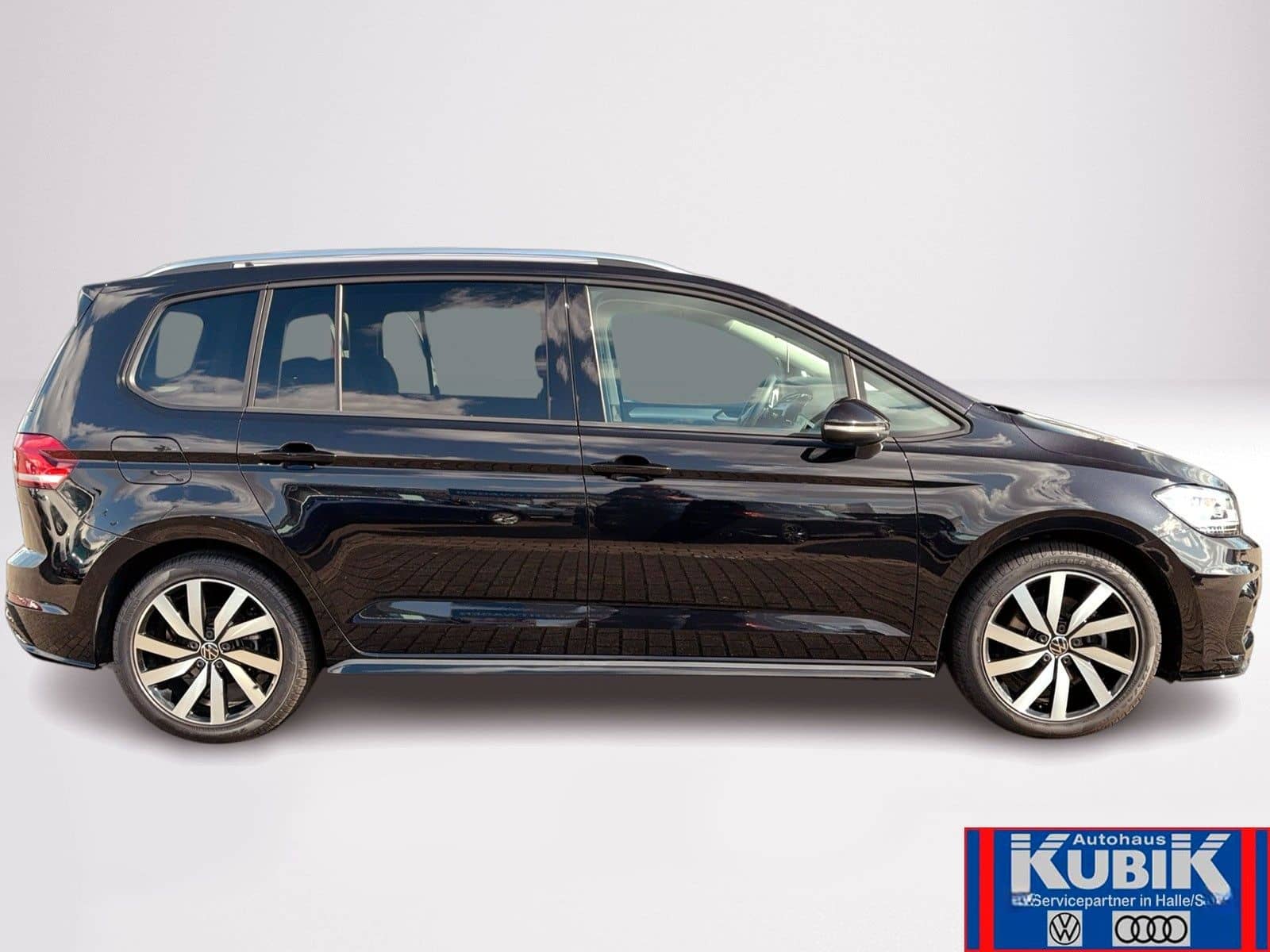 Volkswagen Touran 1.5 TSI R-Line DSG+IQ.Light+AssistPaket+ foto 22
