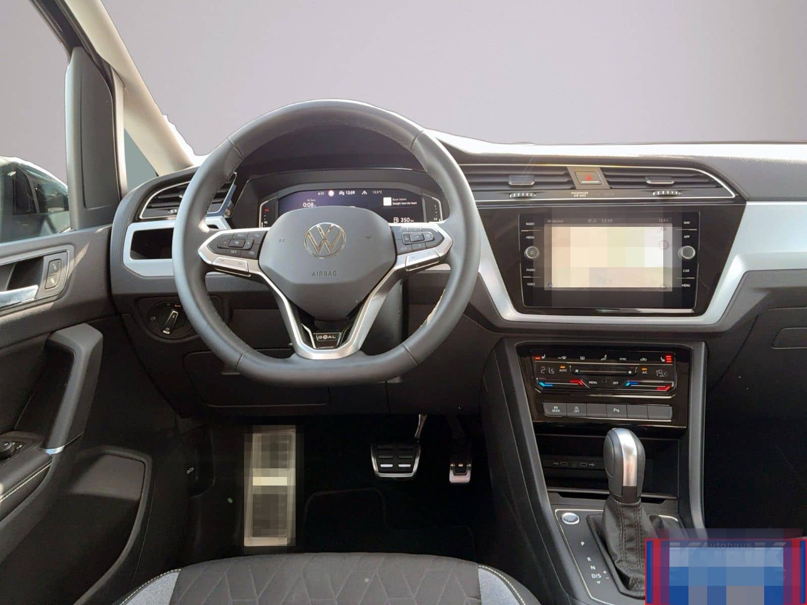 Volkswagen Touran 1.5 TSI R-Line DSG+IQ.Light+AssistPaket+ foto 6